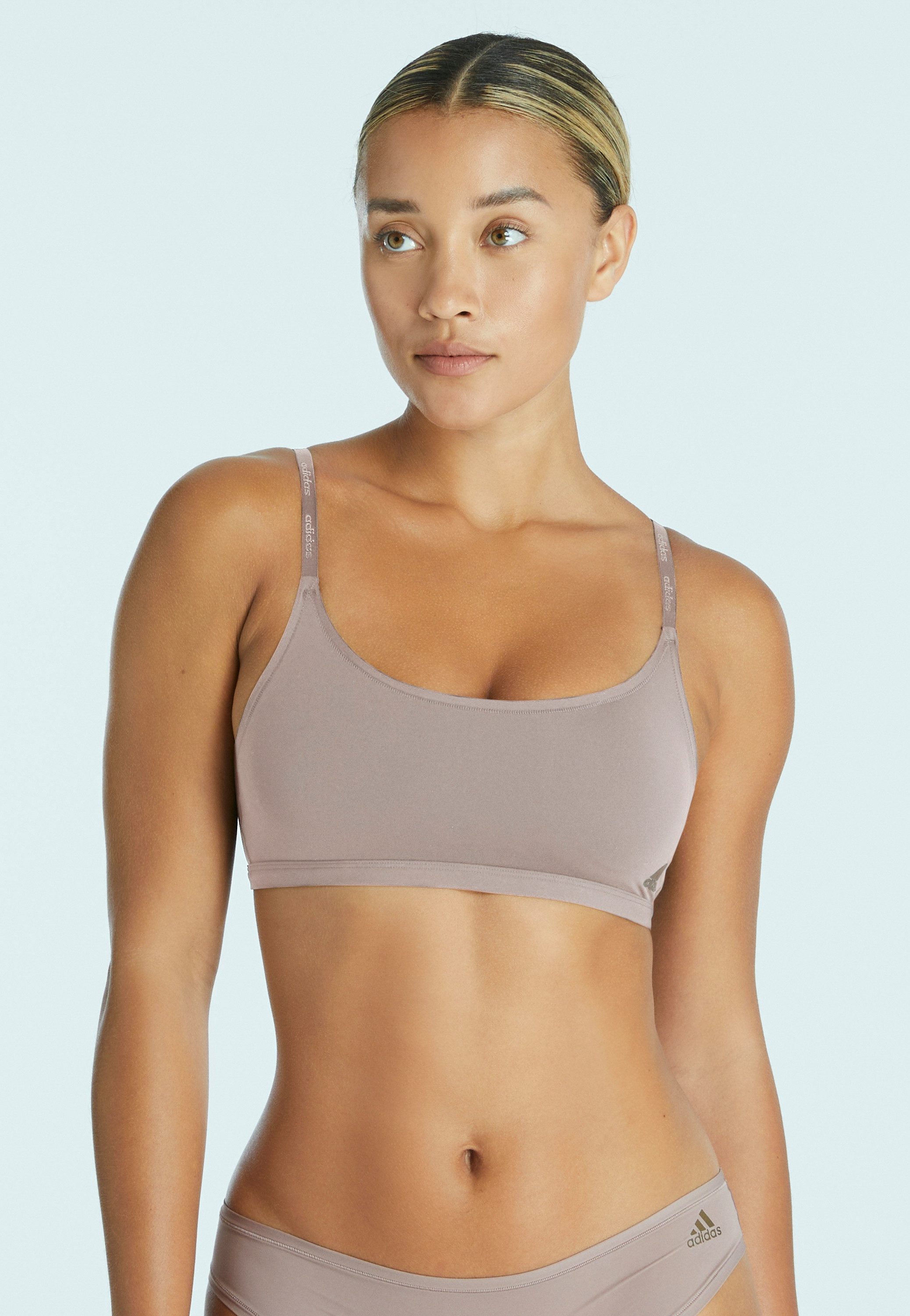 adidas Sportswear Bustier Sport Active Micro Body Fit mit dezentem Logo-Aufdruck