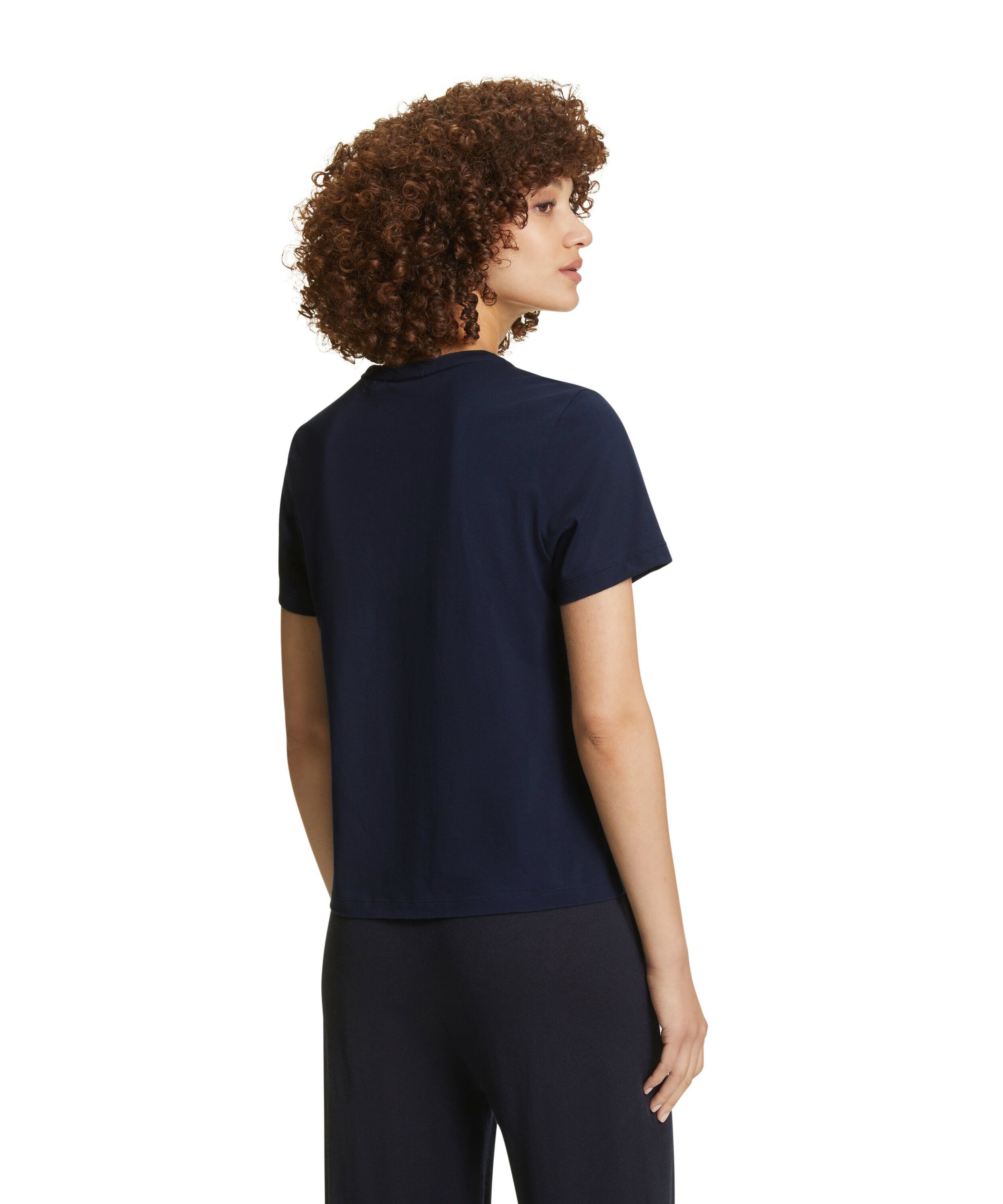 aus T-Shirt space Pima-Baumwolle blue (6116) hochwertiger (1-tlg) FALKE