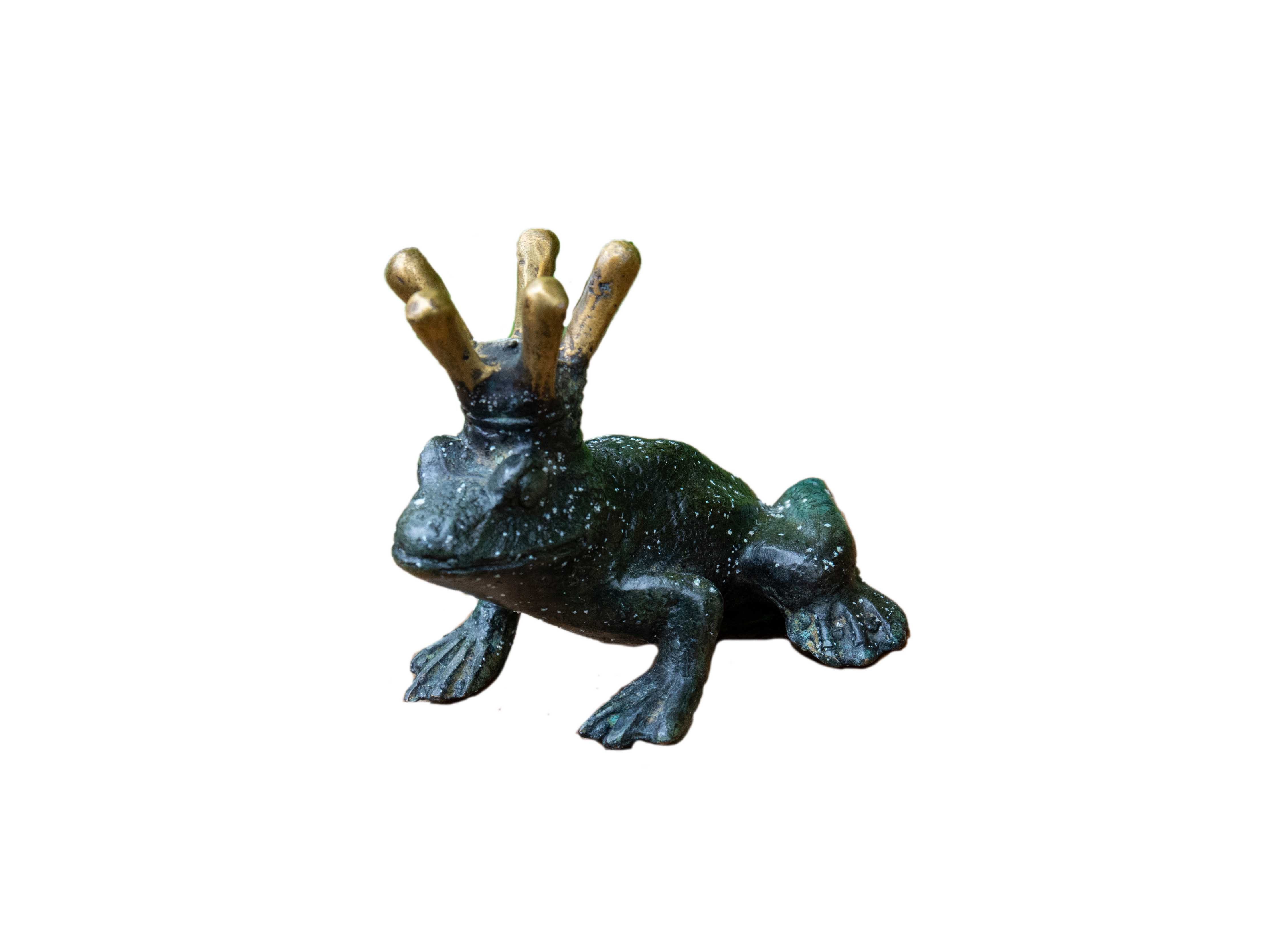 IDYL Dekofigur IDYL Bronze-Skulptur Froschkönig sitzend antik-Grün, Bronze sehr robust witterungsbeständig gegen Frost und UV-Strahlung