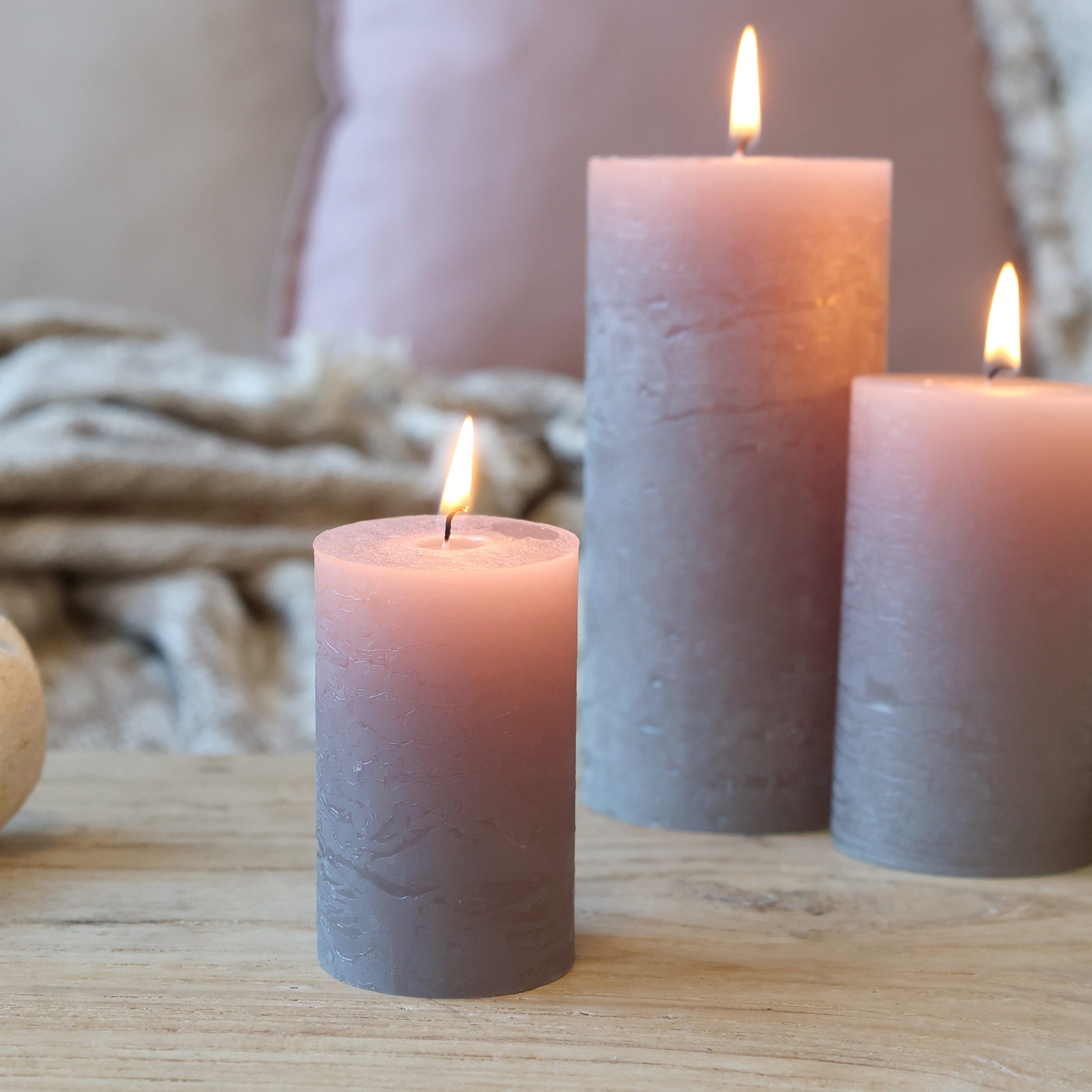 Chic Antique Rustic-Kerze Stumpenkerze Rustikale Kerze Macon Paraffin versch.Größen, Russfrei, tropffrei,Geruchsfrei, lange brennzeit, lange Brenndauer