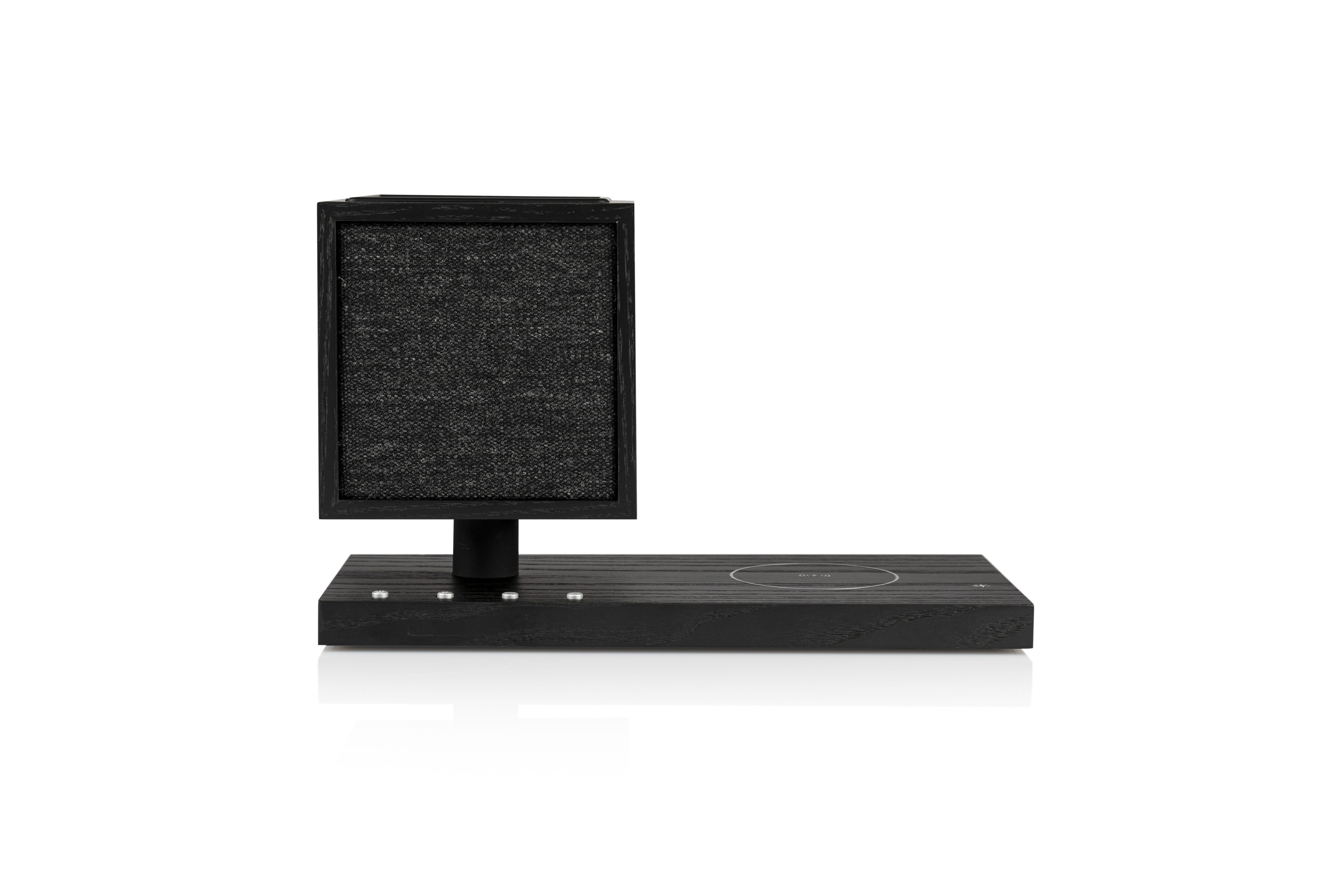 Tivoli Audio Tivoli Audio REVIVE Speaker Licht Bluetooth-Lautsprecher (Bluetooth, Drahtloses Laden, schwenkbarer Lautsprecher, LED Licht)