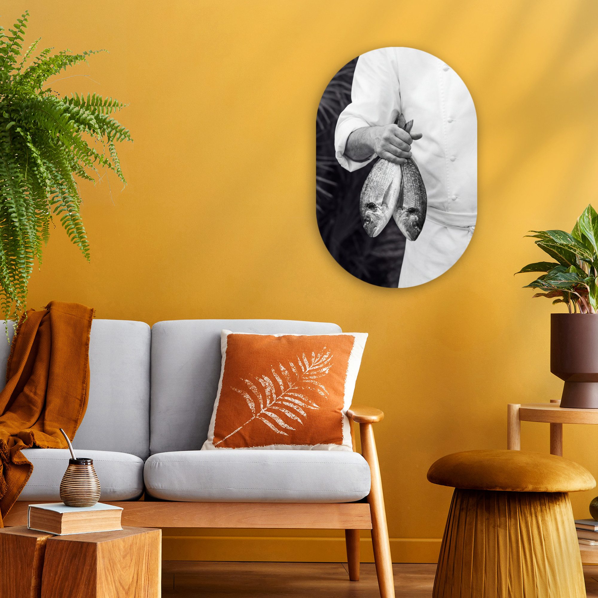 MuchoWow Gemälde Angeln - Koch - Schwarz - Weiß, Fotodruck (1 St), Wandbild Oval, Wohnzimmer oder Schlafzimmer Wanddekoration, 40x60 cm