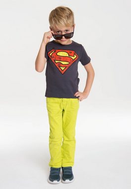 LOGOSHIRT T-Shirt Superman mit coolem Frontprint