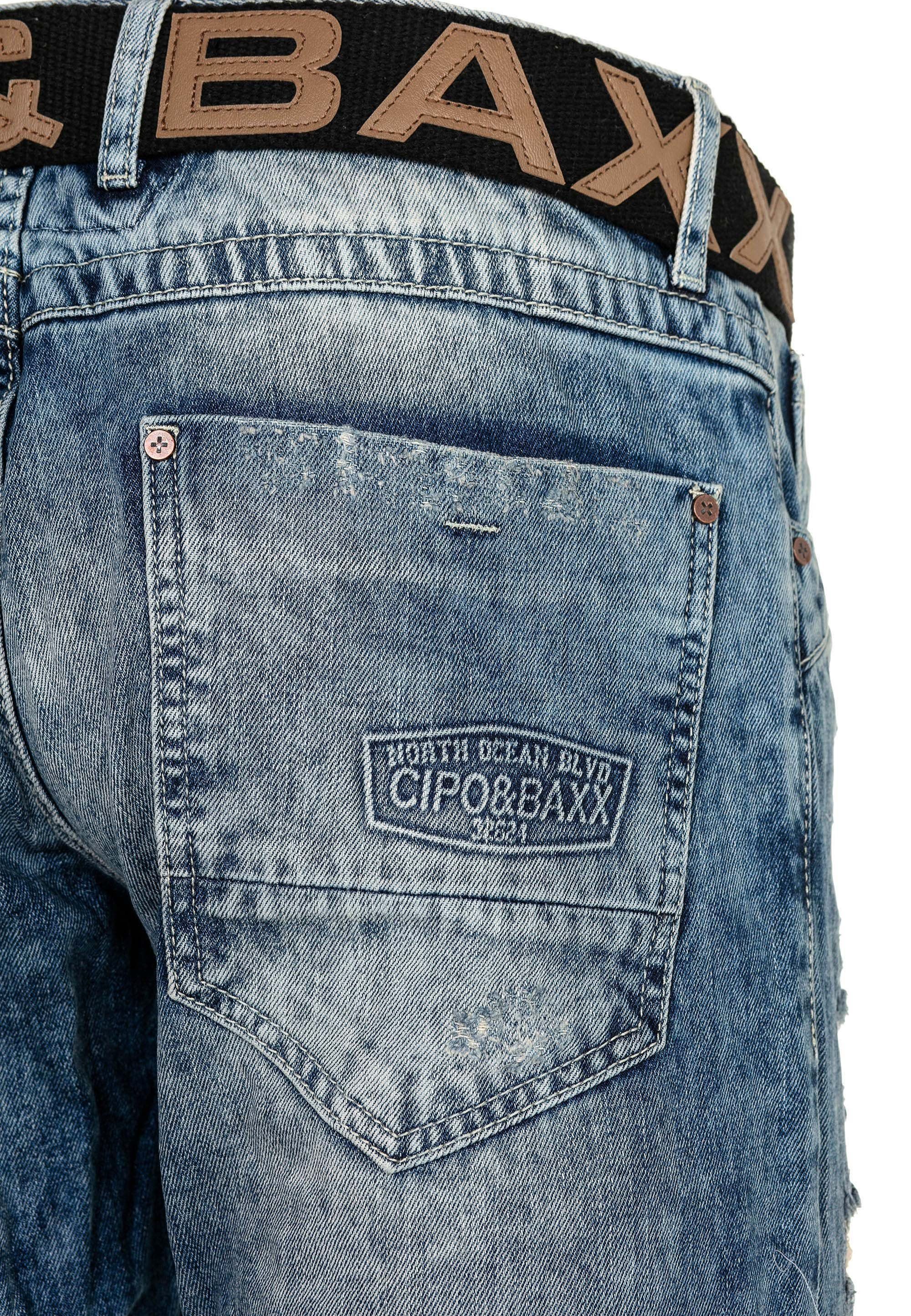 Cipo & Baxx Bequeme Jeans Straight-Fit Details mit Ripped in