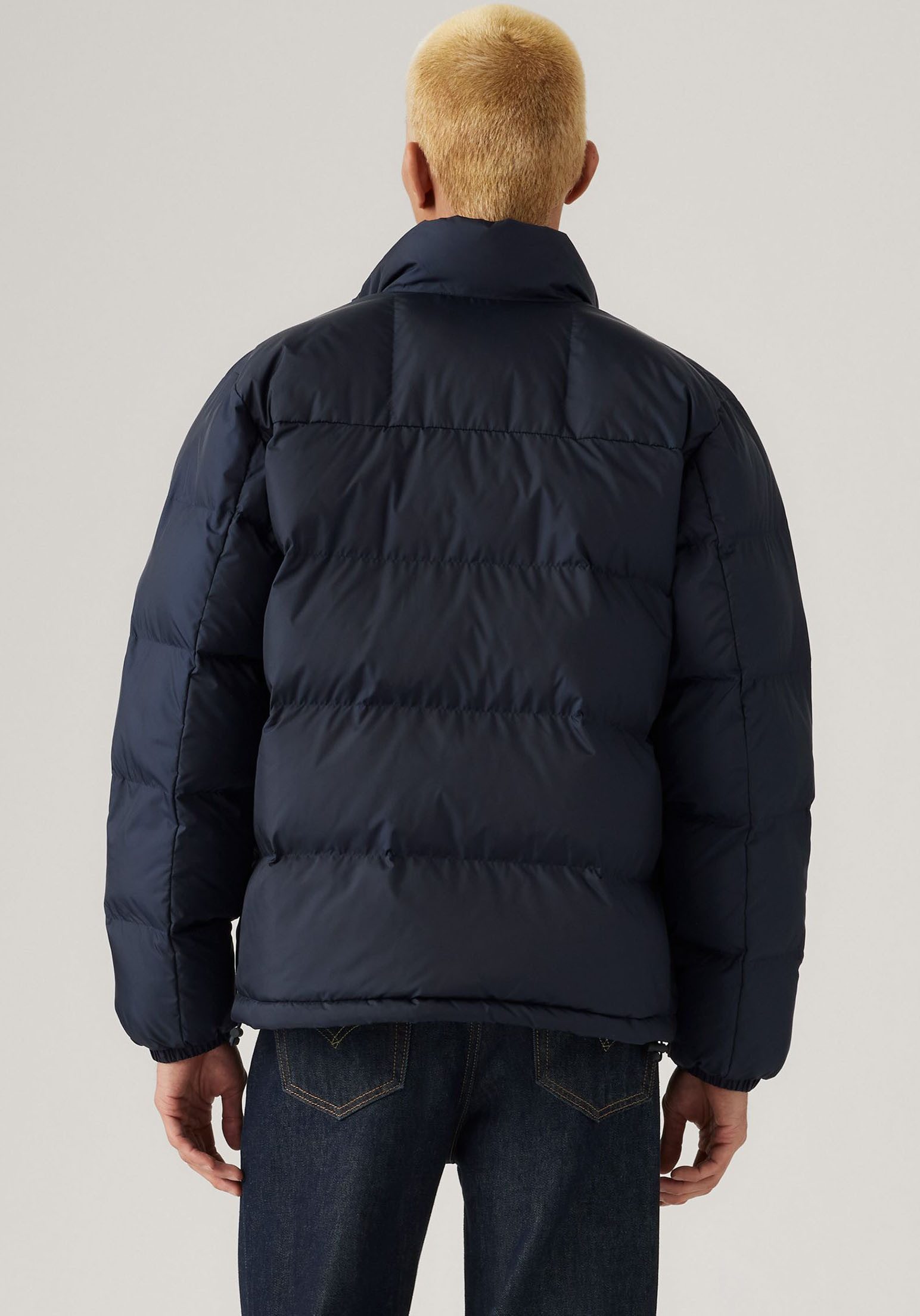Levi's® Steppjacke PIEDMONT SHORT PUFFER mit Reißverschluss und Stehkragen – Bild 3 von 5