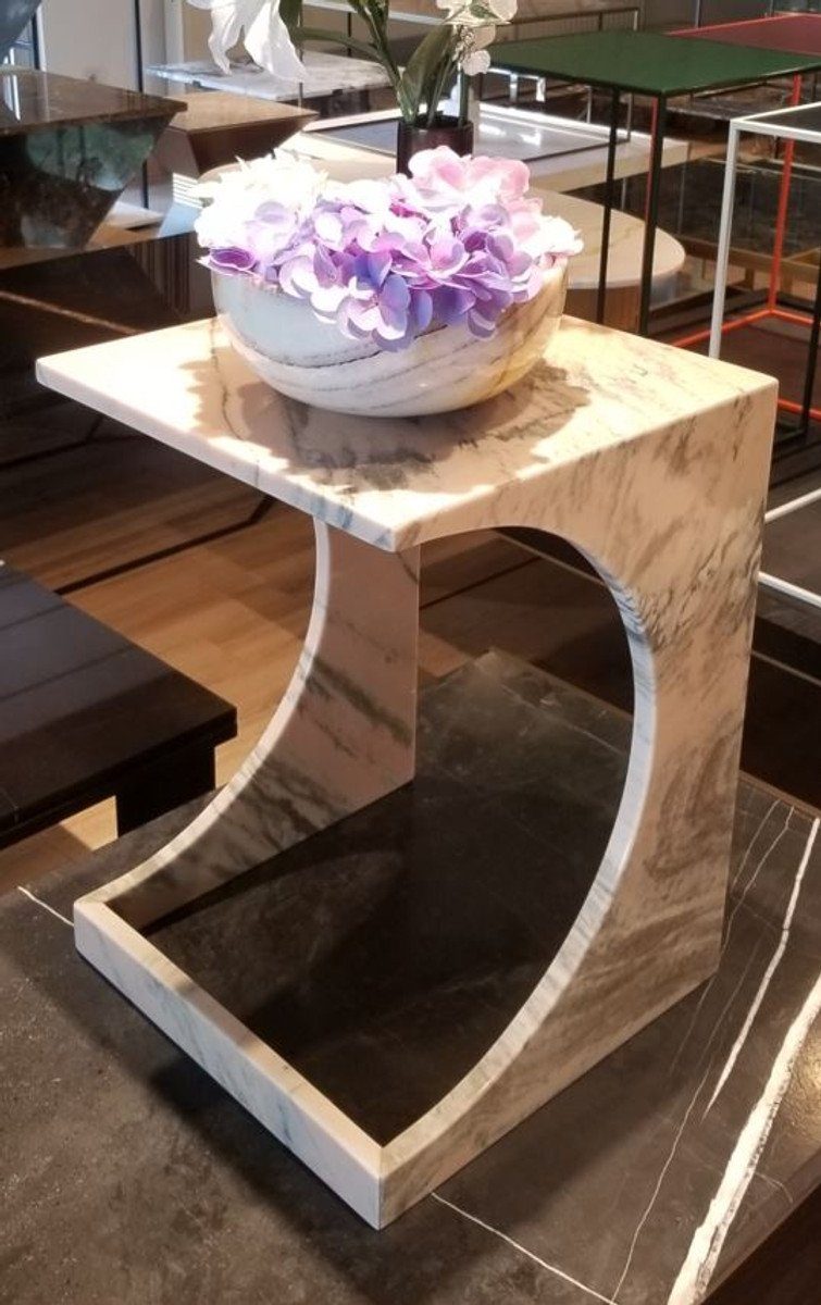 Casa Padrino Beistelltisch Luxus Marmor Beistelltisch Weiß / Grau 40 x 40 x H. 55 cm - Marmor Tisch - Marmor Blumentisch - Luxus Marmor Möbel