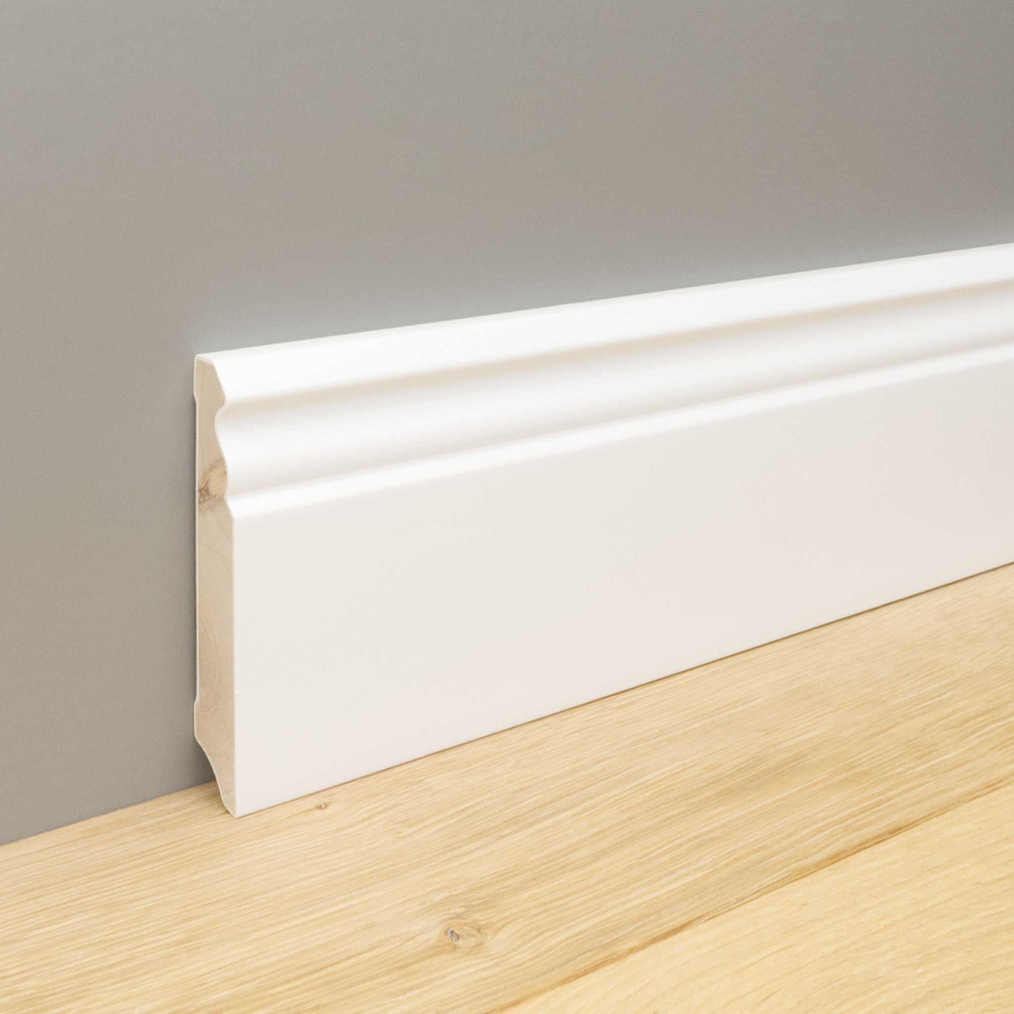 Trevendo Sockelleiste 24m Sockelleiste massiv altberliner Profil weiß lackiert 16x80x2400 mm, L: 240 cm
