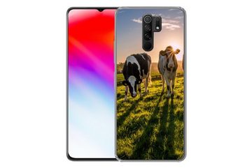 MuchoWow Handyhülle Kühe - Sonne - Gras - Tiere - Bauernhof, Phone Case, Handyhülle Xiaomi Redmi 9, Silikon, Schutzhülle