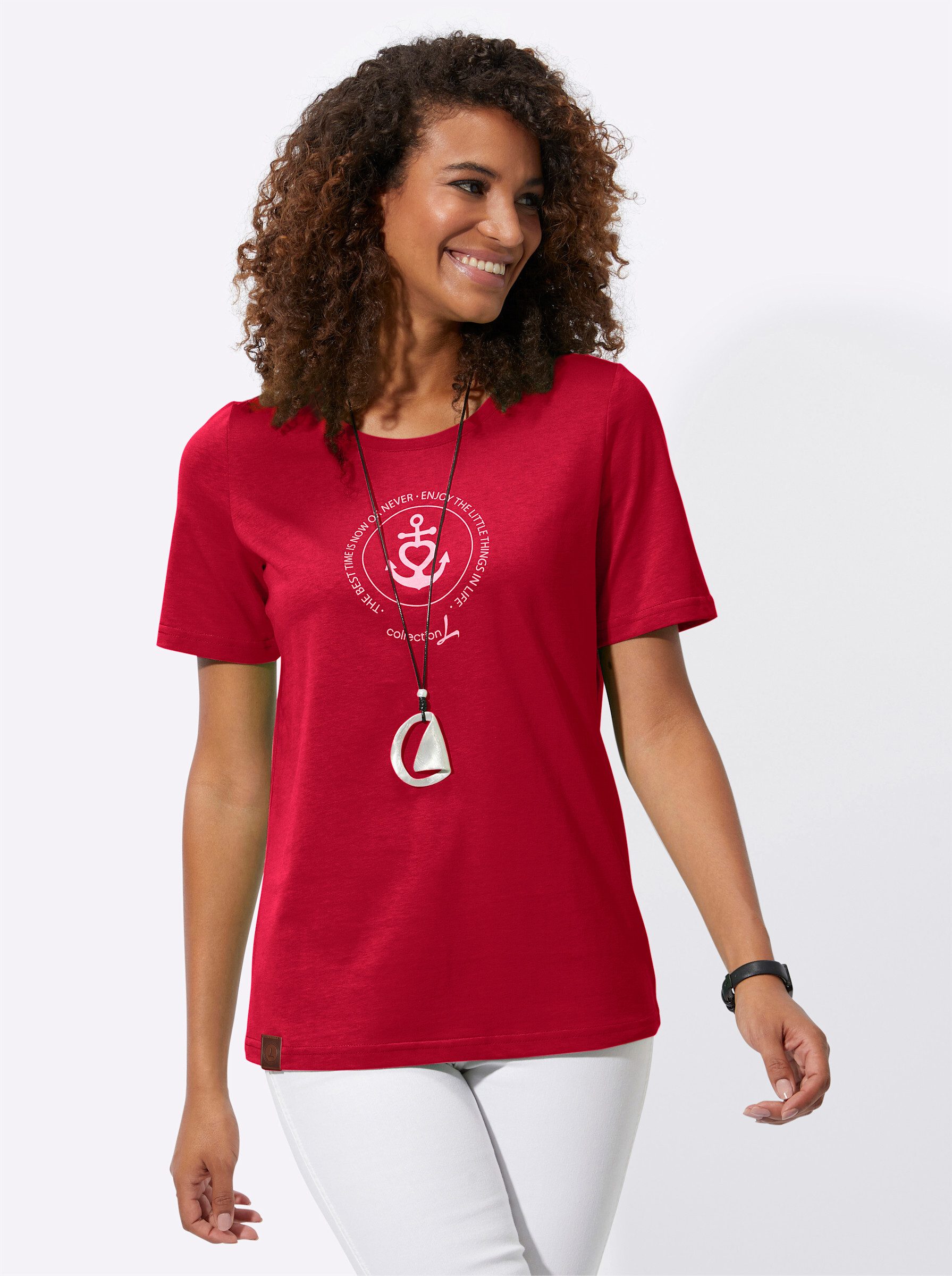 T-Shirt Shirt .