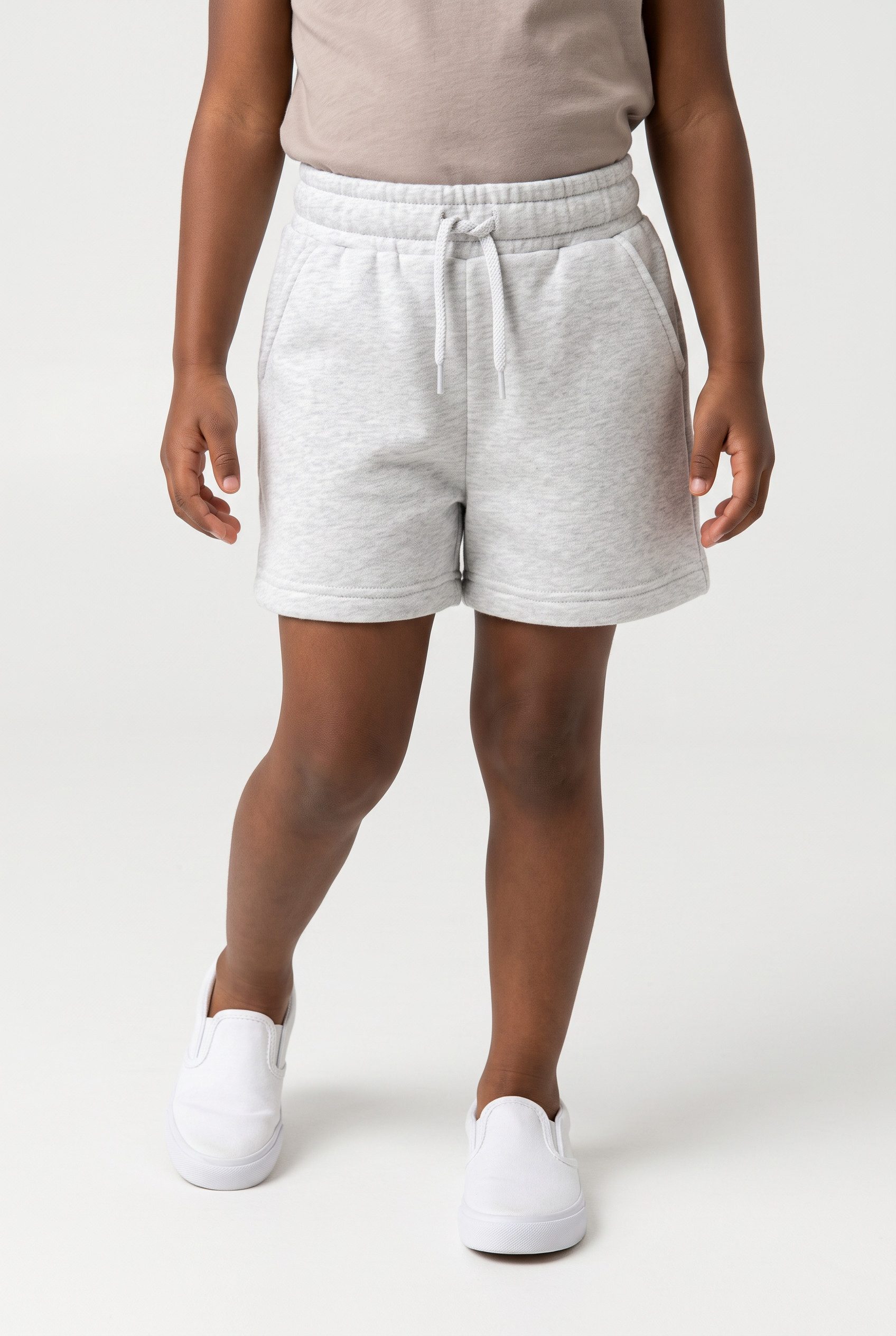 KIDS ONLY Sweatbermudas KOGSUSAN STRING SHORTS VD ZA SWT mit elastischem Bund und Kordelzug