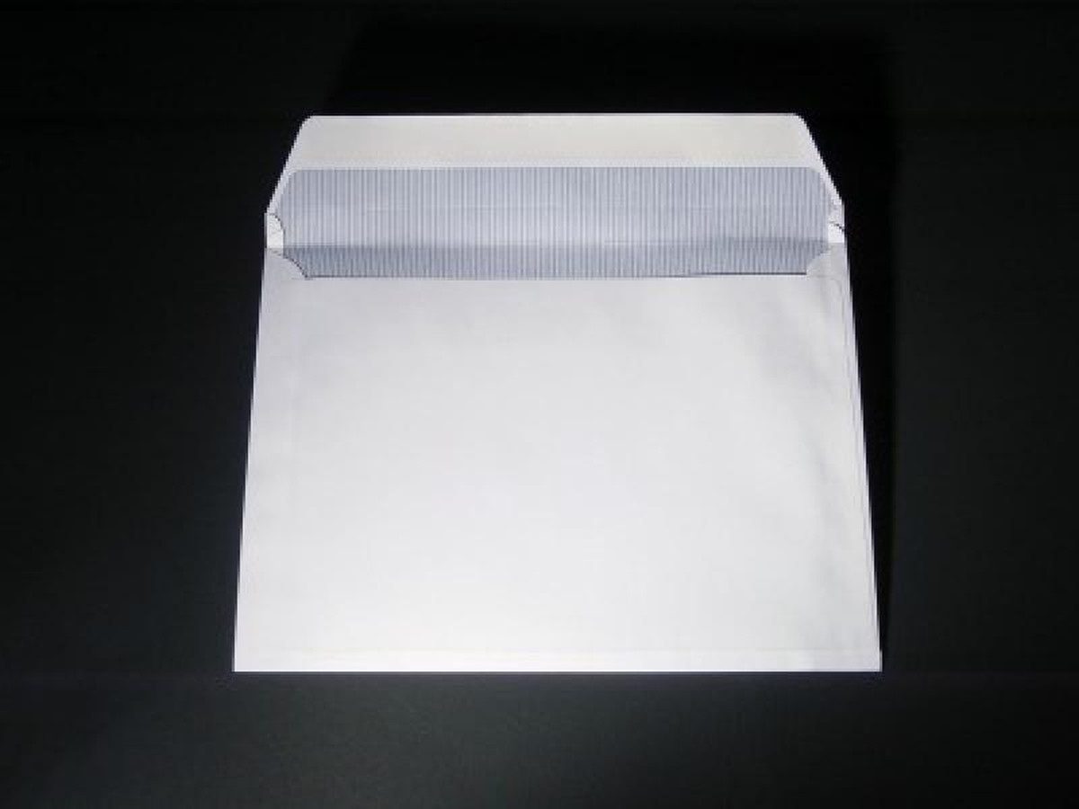 Blanke Briefhüllen Briefumschlag Kuvertierhüllen B4 120g/qm gummiert VE=250 Stück weiß.