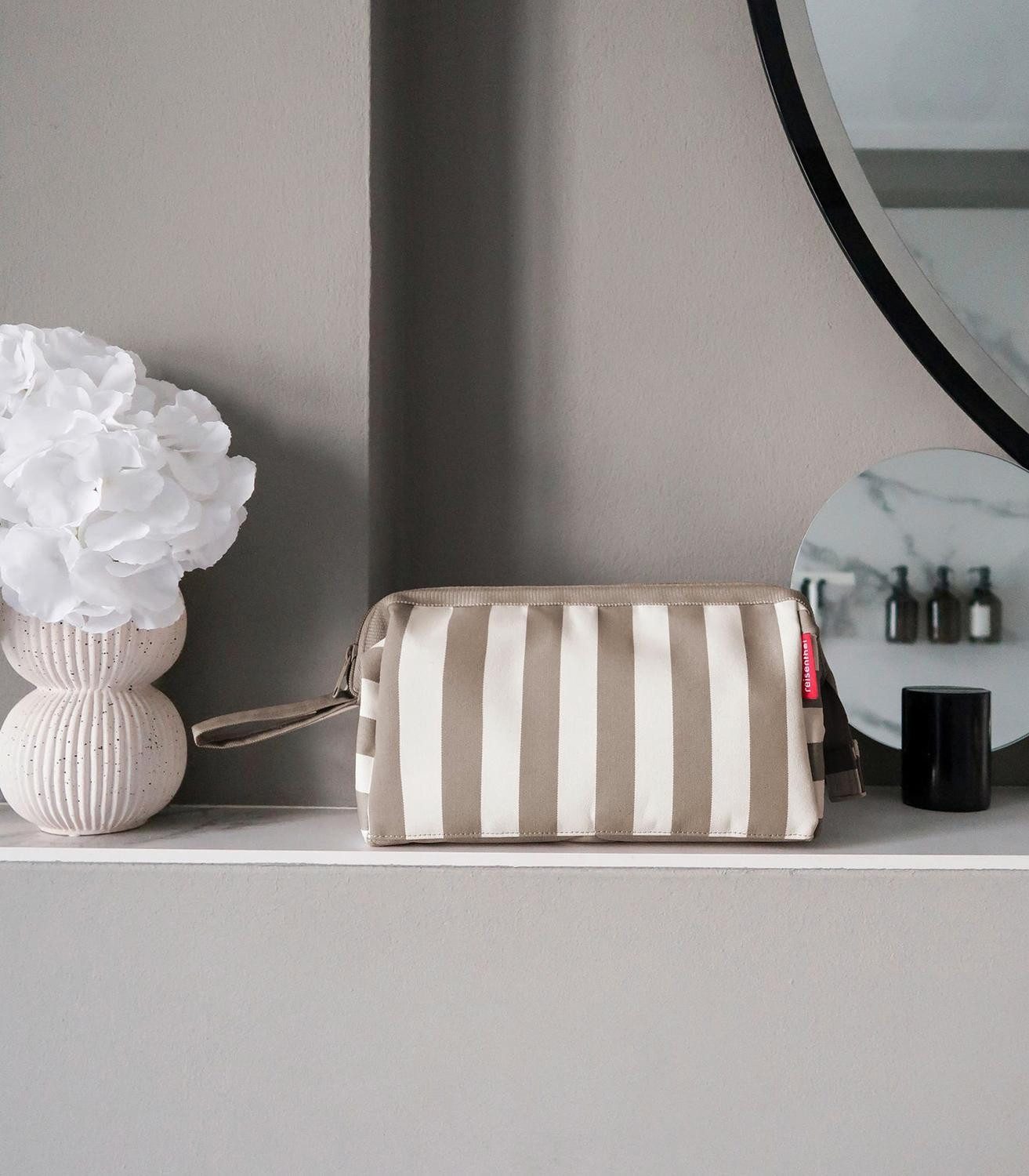 REISENTHEL® Kosmetiktasche TRAVELCOSMETIC, 4 Liter, Braun, Weiß, Polyester, Wasserabweisend