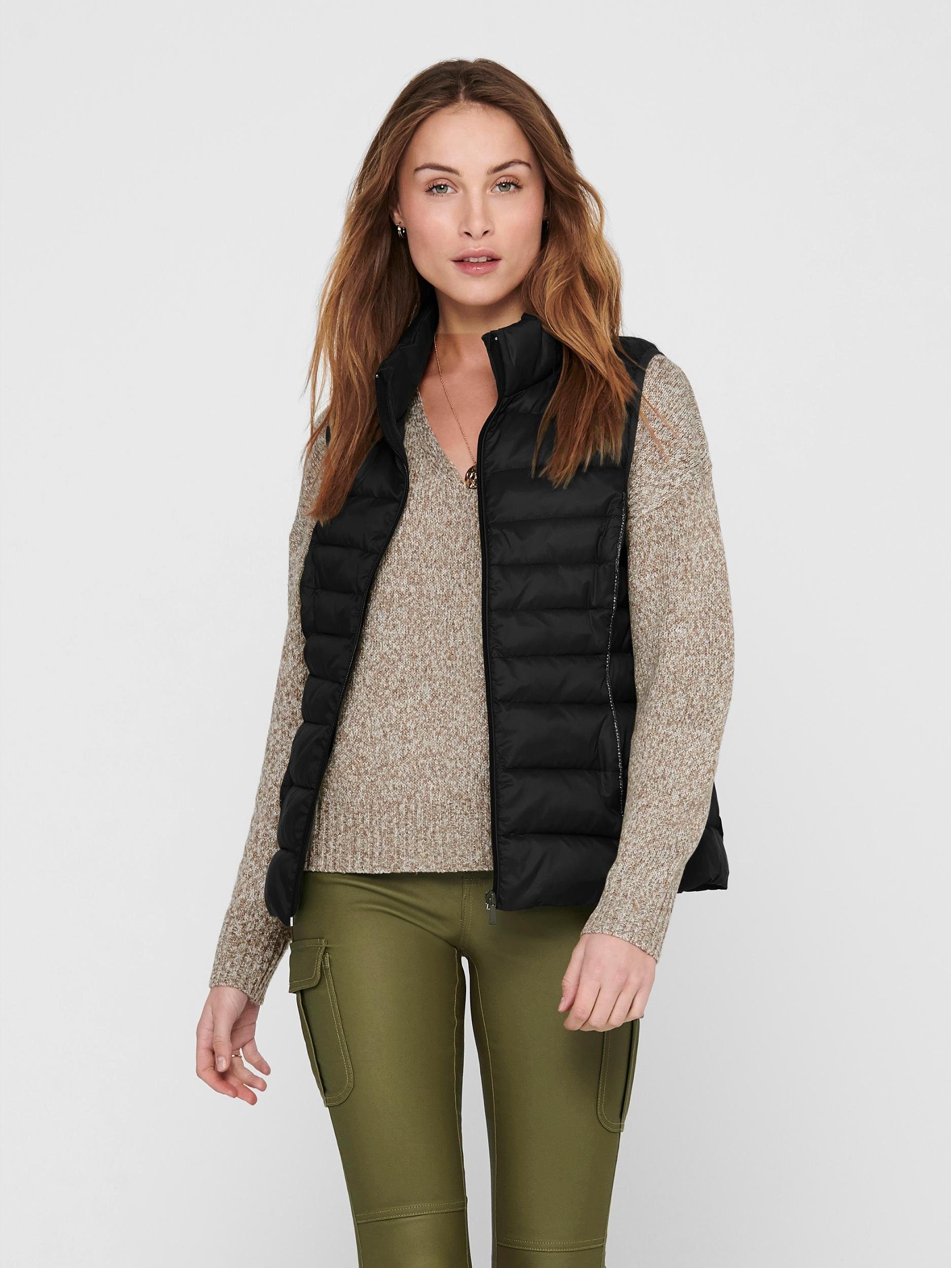 ONLY Steppweste ONLNEWCLAIRE QUILTED WAISTCOAT OTW NOOS, Länge: 60 cm in  Größe S- Das Model trägt Größe S