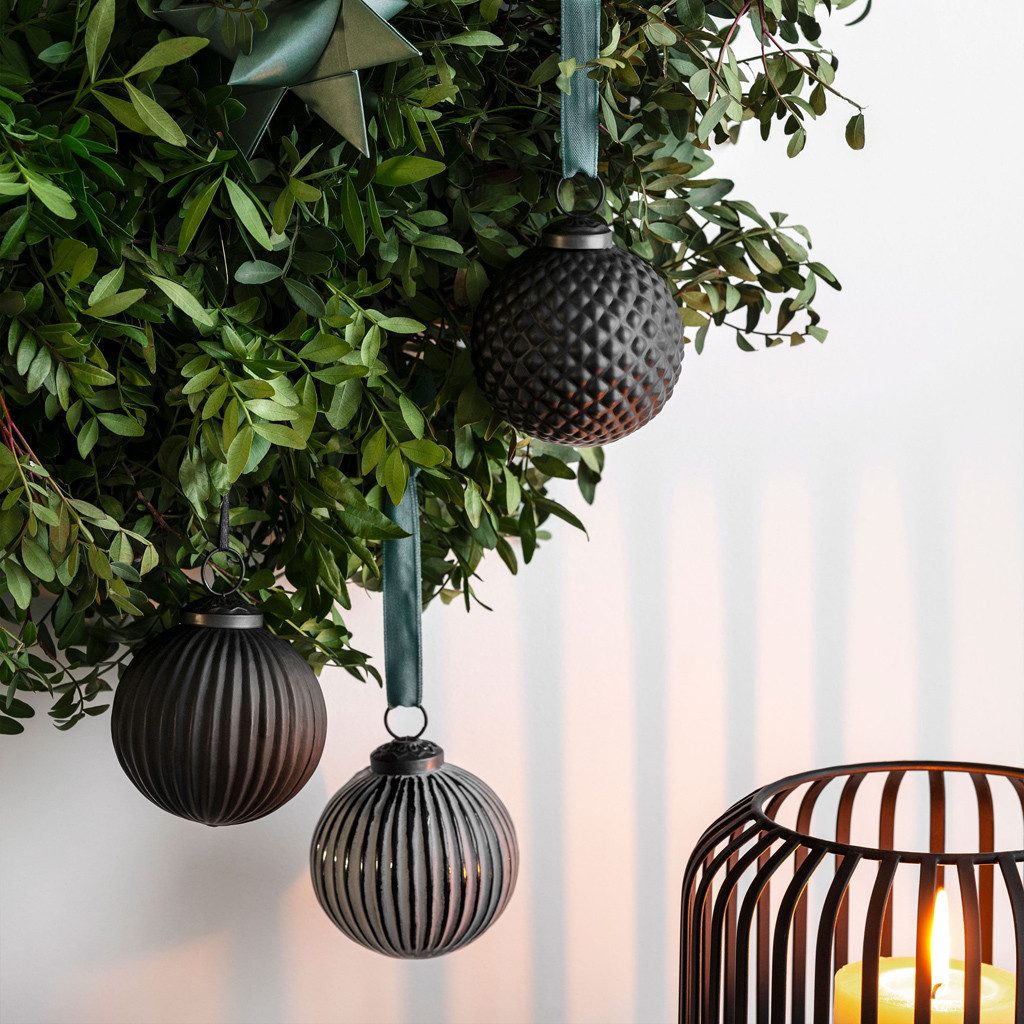 Villeroy & Boch Dekofigur Black XMAS Glas-Weihnachtskugeln 3tlg. 10 x 8 cm günstig online kaufen