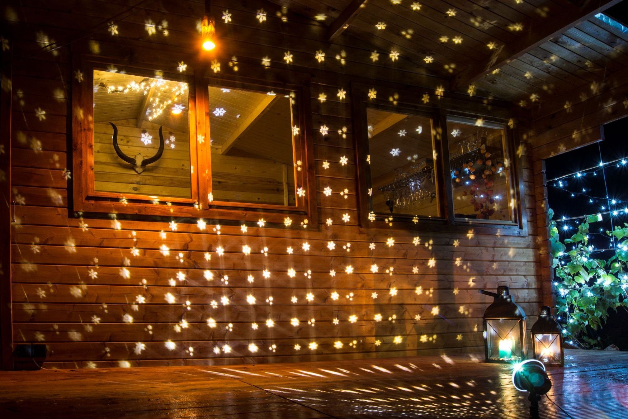 BURI Lichterkette LED-Projektor mit Schneeflockenmotiven und Timer  Hausbeleuchtung Wandb