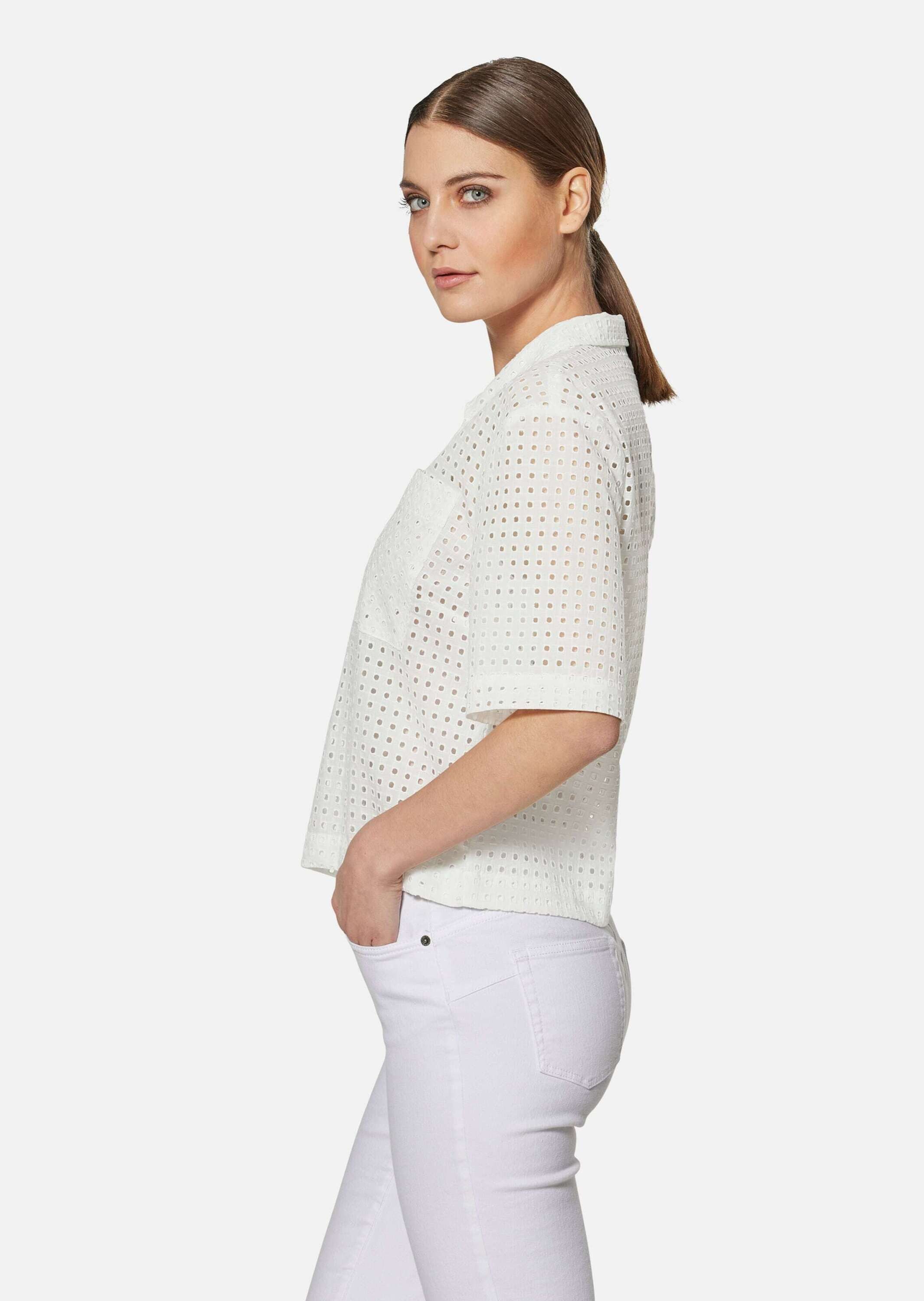 MADELEINE Kurzarmbluse Kurzarm-Bluse im Boxy-Style mit Lochstickerei