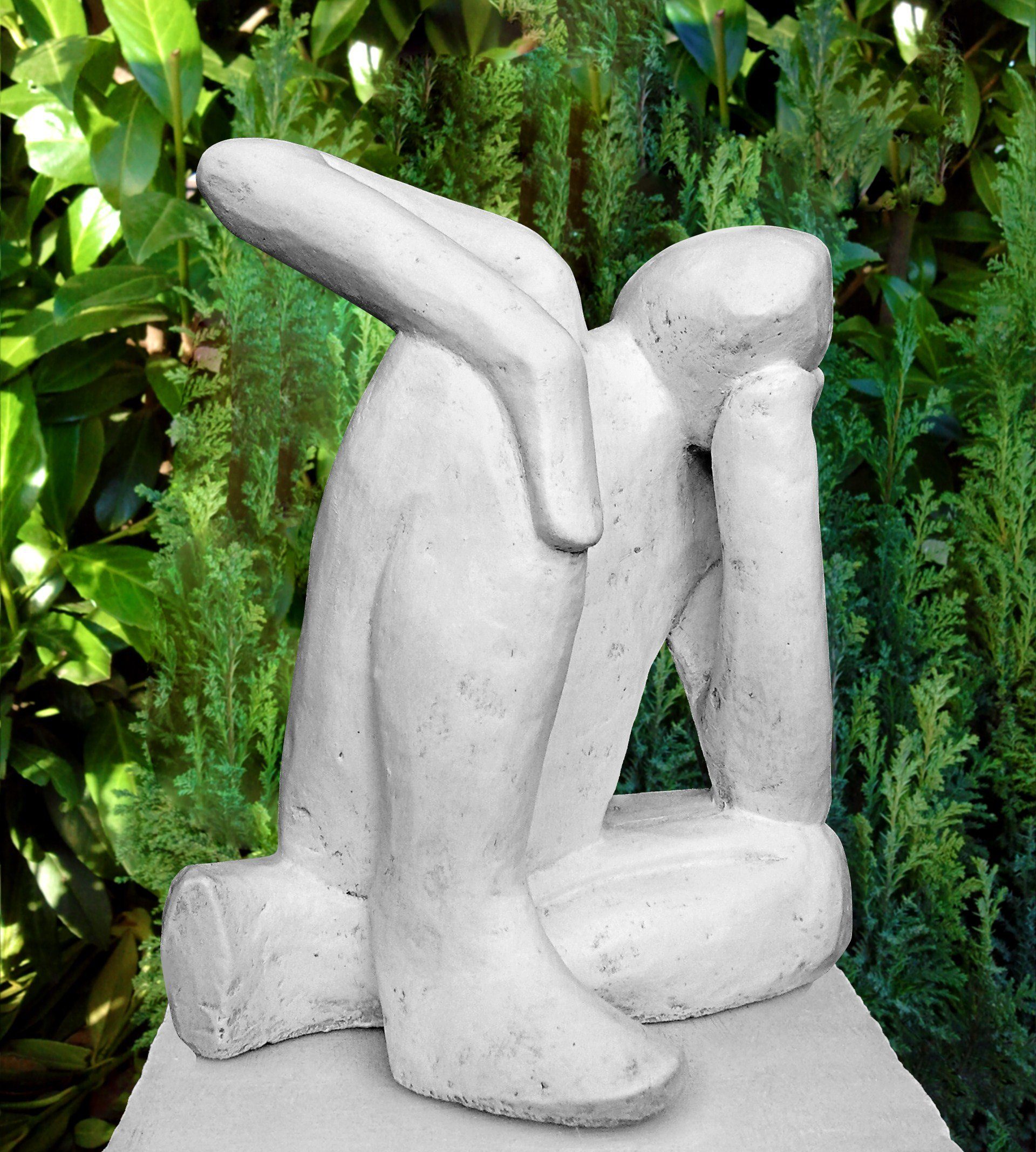 Tiefes Kunsthandwerk Gartenfigur Steinfigur Träumer Haus für in frostsicher, winterfest, Germany und Garten, moderne - weiß Dekofigur Made