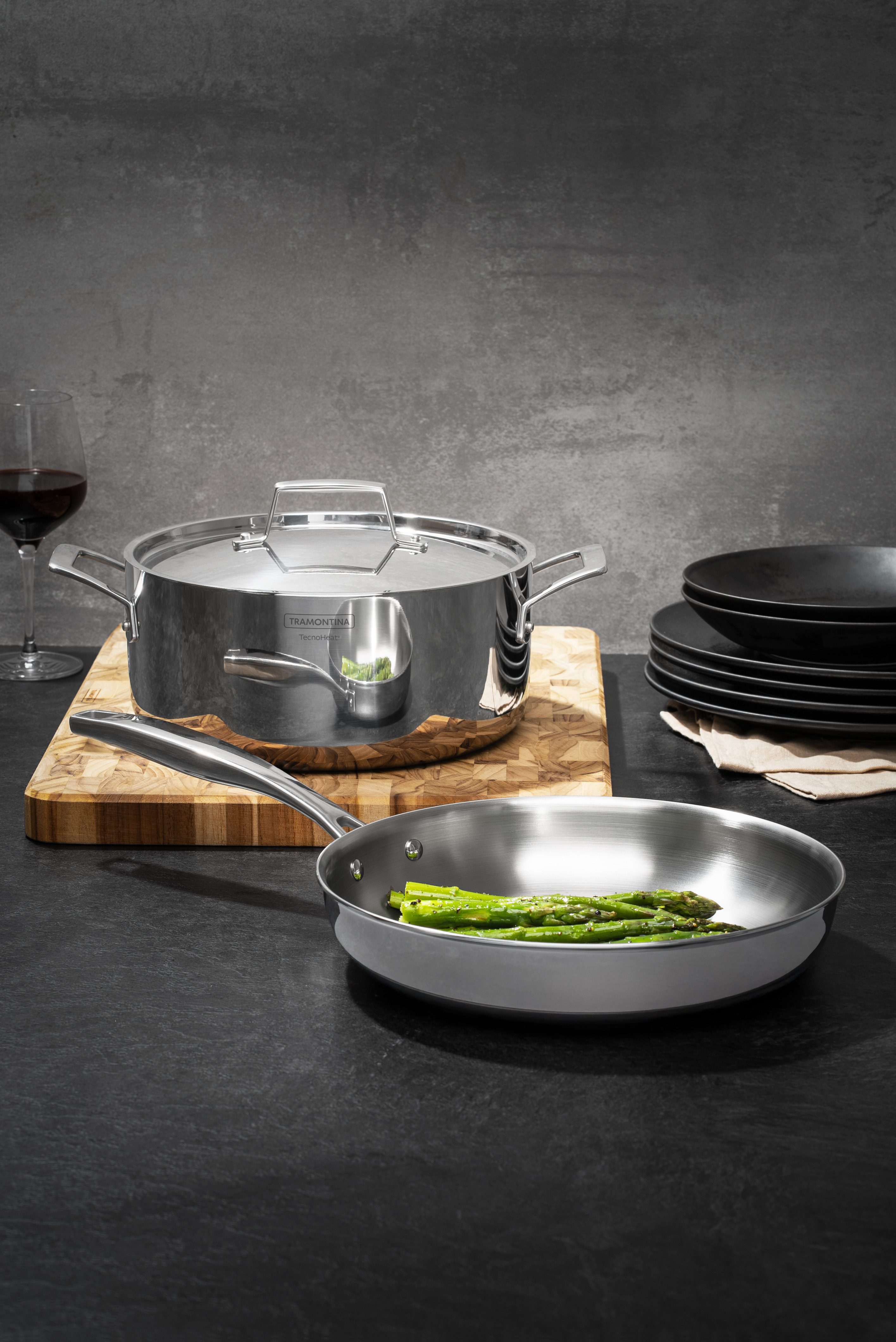 Tramontina Bratentopf GRANO inkl. Deckel, Edelstahl, 18/10, Induktion, Edelstahl 18/10 (2-tlg), langlebig, spülmaschinenfest, backofengeeignet, rostfrei