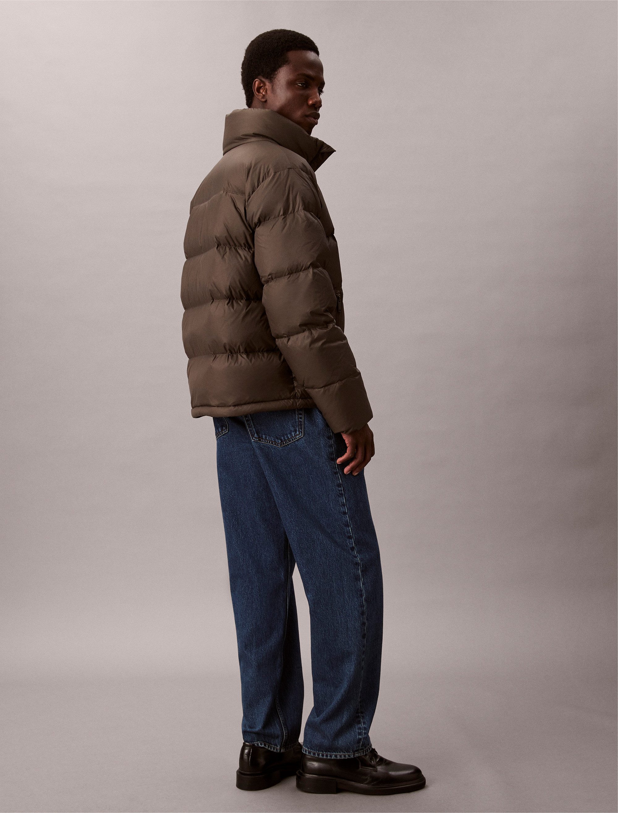 Calvin Klein Steppjacke LS MDWT NYLON CHNNL DOWN PUFFER Mit Rundhalsaussschnitt, regular fit