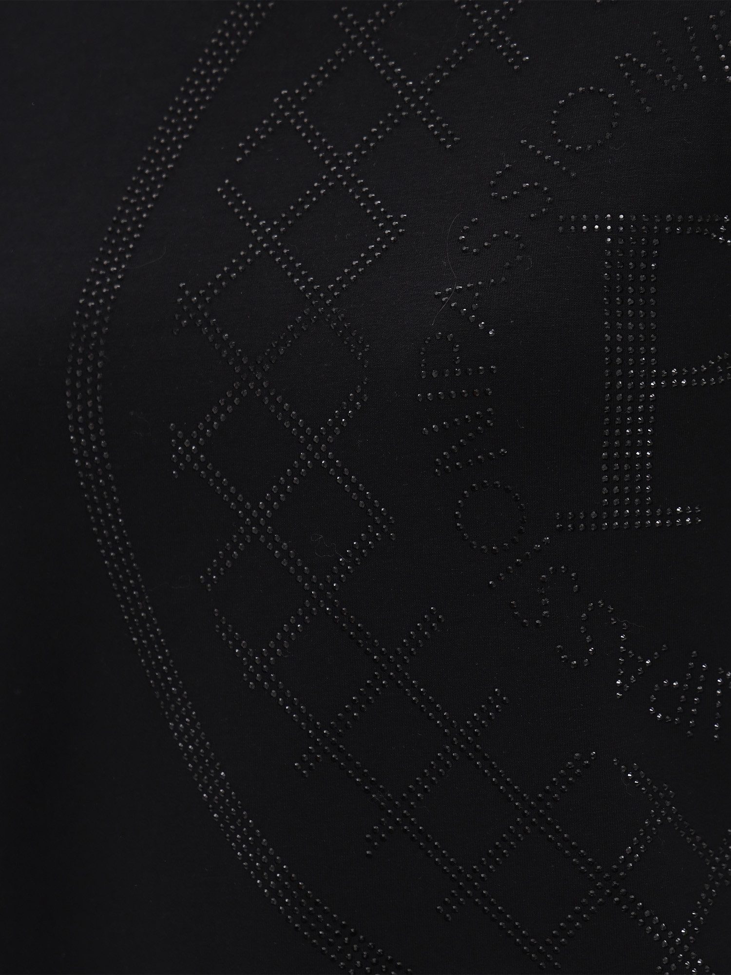 T-Shirt in Schwarz mit Strassapplikation
