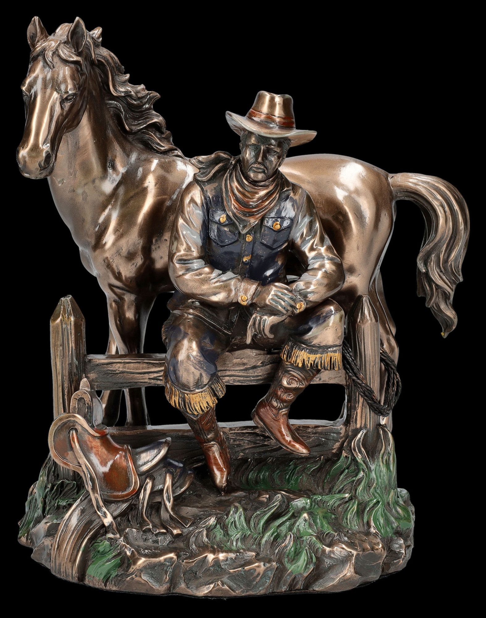 Figuren Shop GmbH Dekofigur Cowboy Figur mit Pferd bei der Rast - Wilder Westen Western Dekofigur