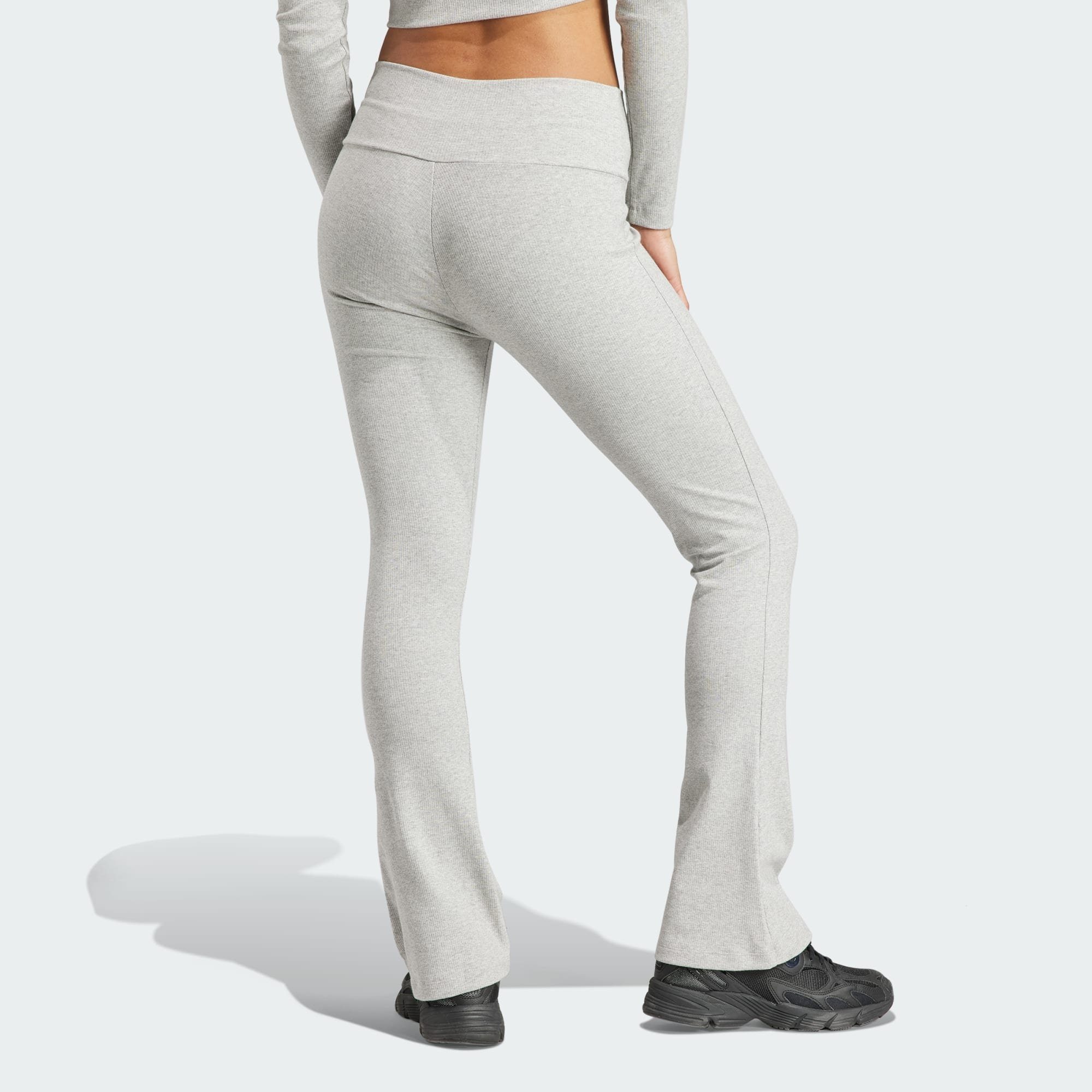 HOSE Medium ESSENTIALS RIB FLARED Jogginghose Originals Grey Heather adidas