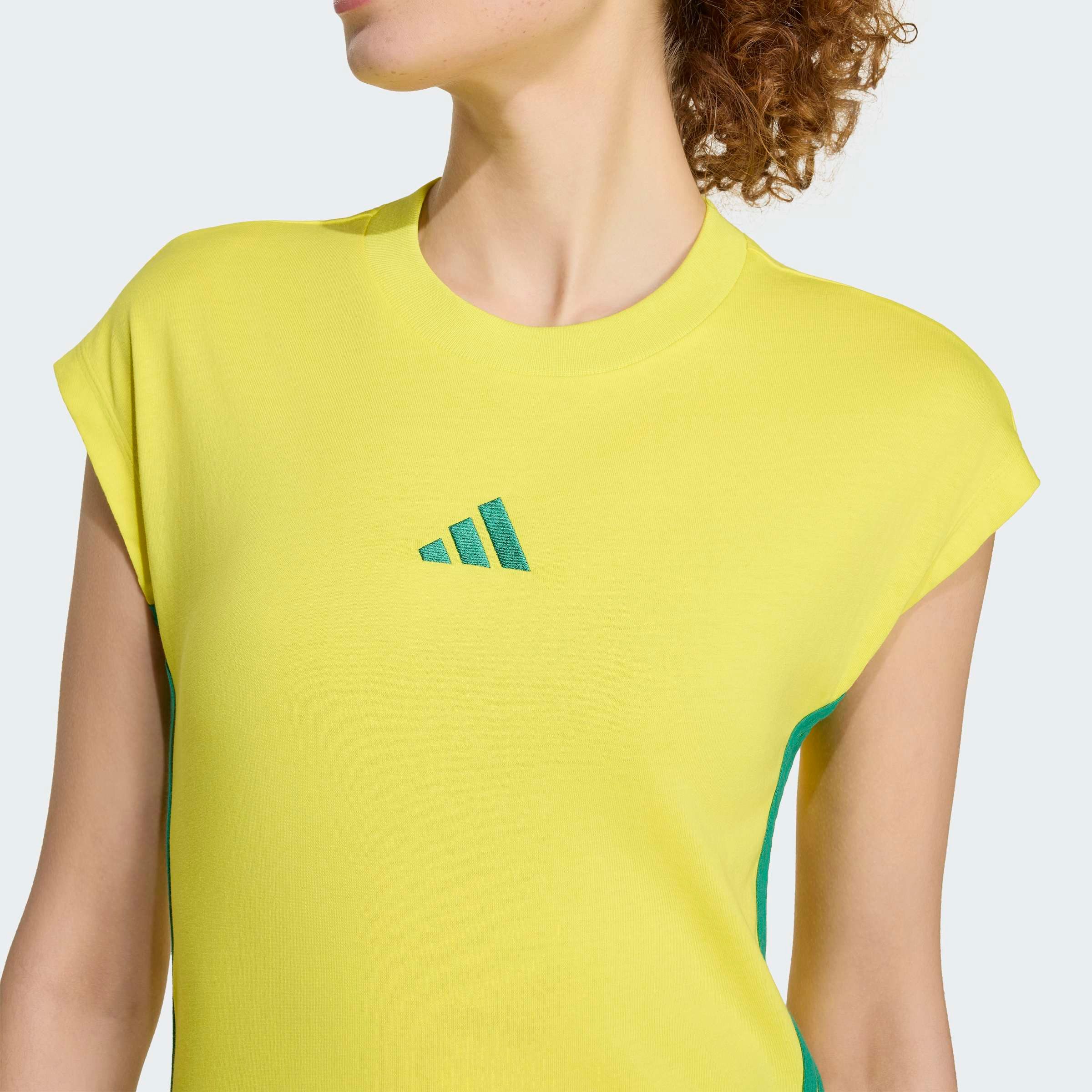 adidas Sportswear T-Shirt ESSENTIALS 3-STREIFEN SINGLE JERSEY sportlicher Stil, in normaler Länge, mit Rundhalsausschnitt – Bild 4 von 5
