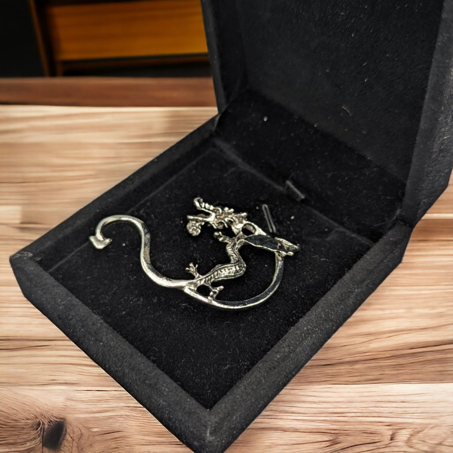 Eyecatcher Paar Ohrstecker Drachen Ohrstecker verschiedene Farben Gold oder Silber (Set)