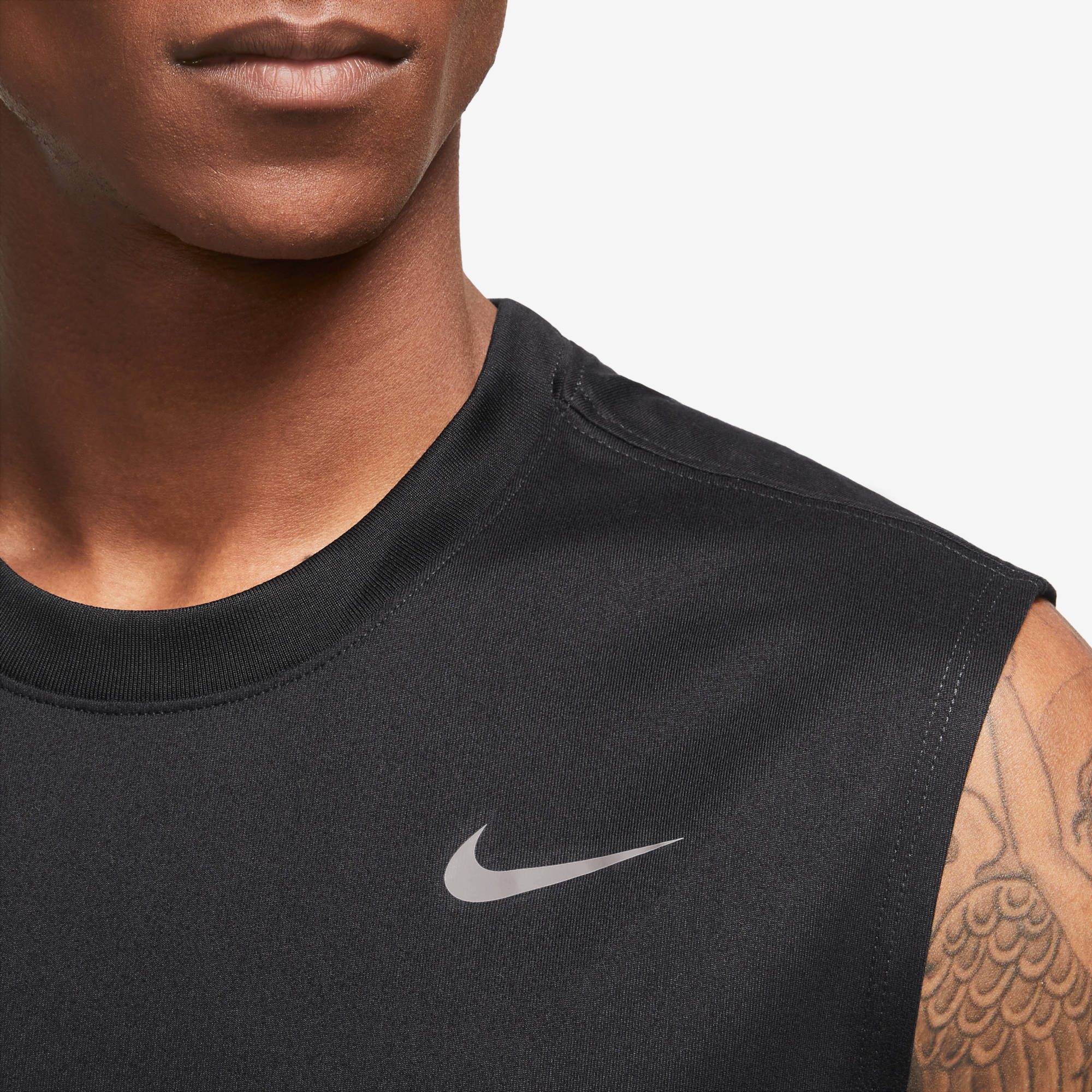 Nike Tanktop Dri-FIT Legend Men's Sleeveless Fitness T-Shirt lockere Passform, aus weichem Material