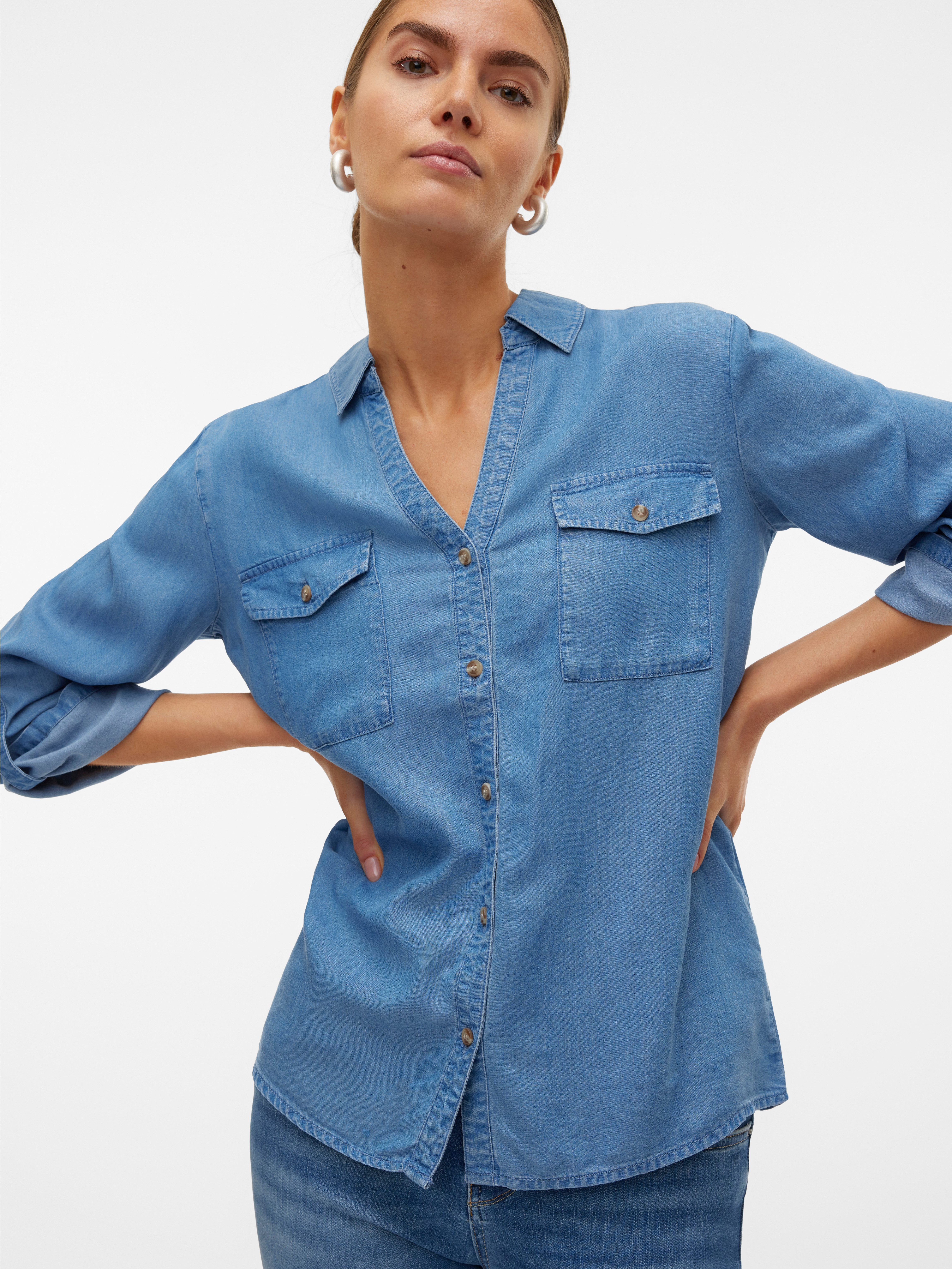 Vero Moda Hemdbluse VMBREE 7/8 SLEEVE LOOSE TENCEL SHIRT GA im Denim-Look und mit Riegel am Arm