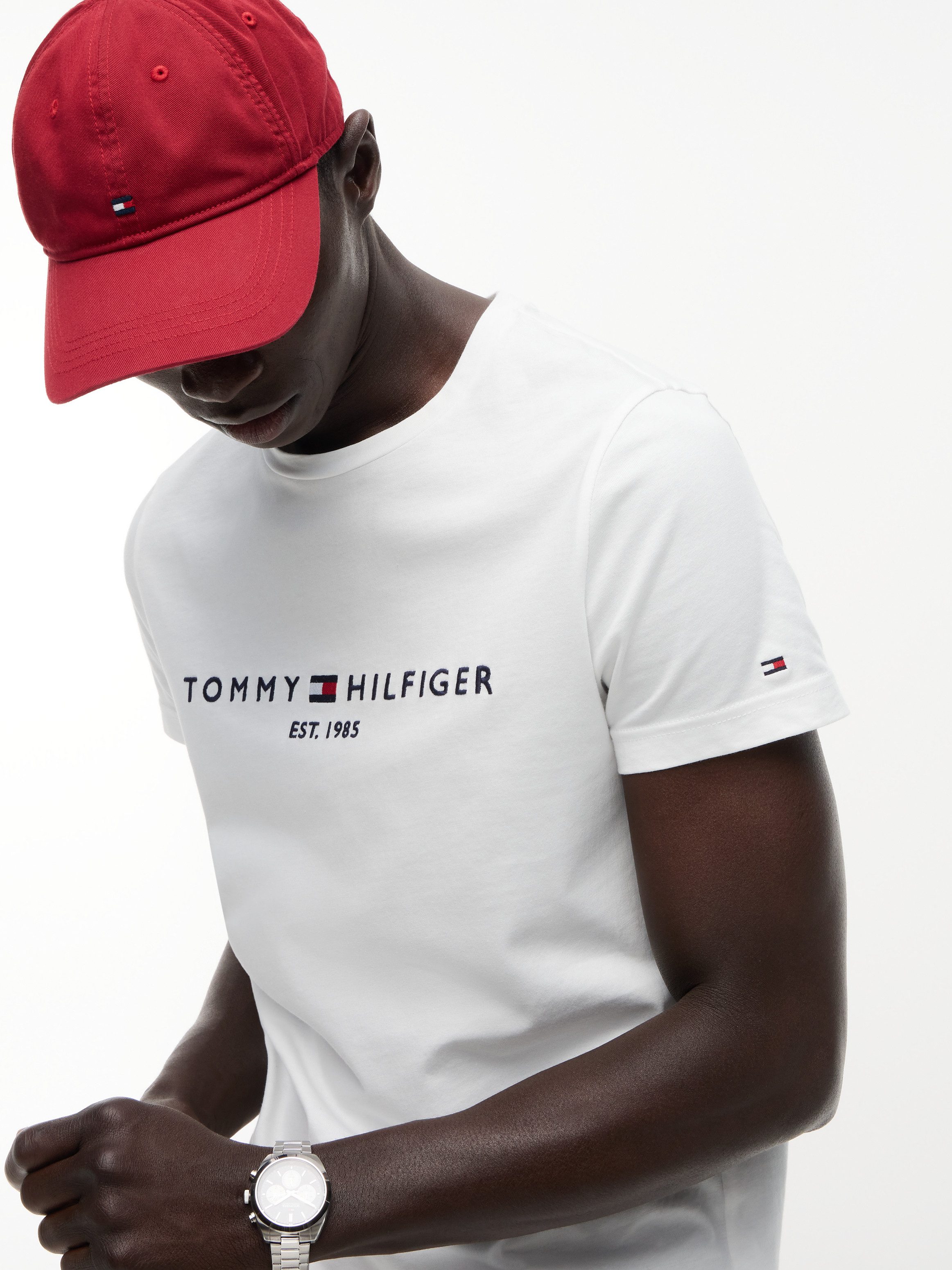 Tommy Hilfiger T-Shirt TOMMY FLAG HILFIGER TEE aus Bio-Baumwolle, Regular Fit