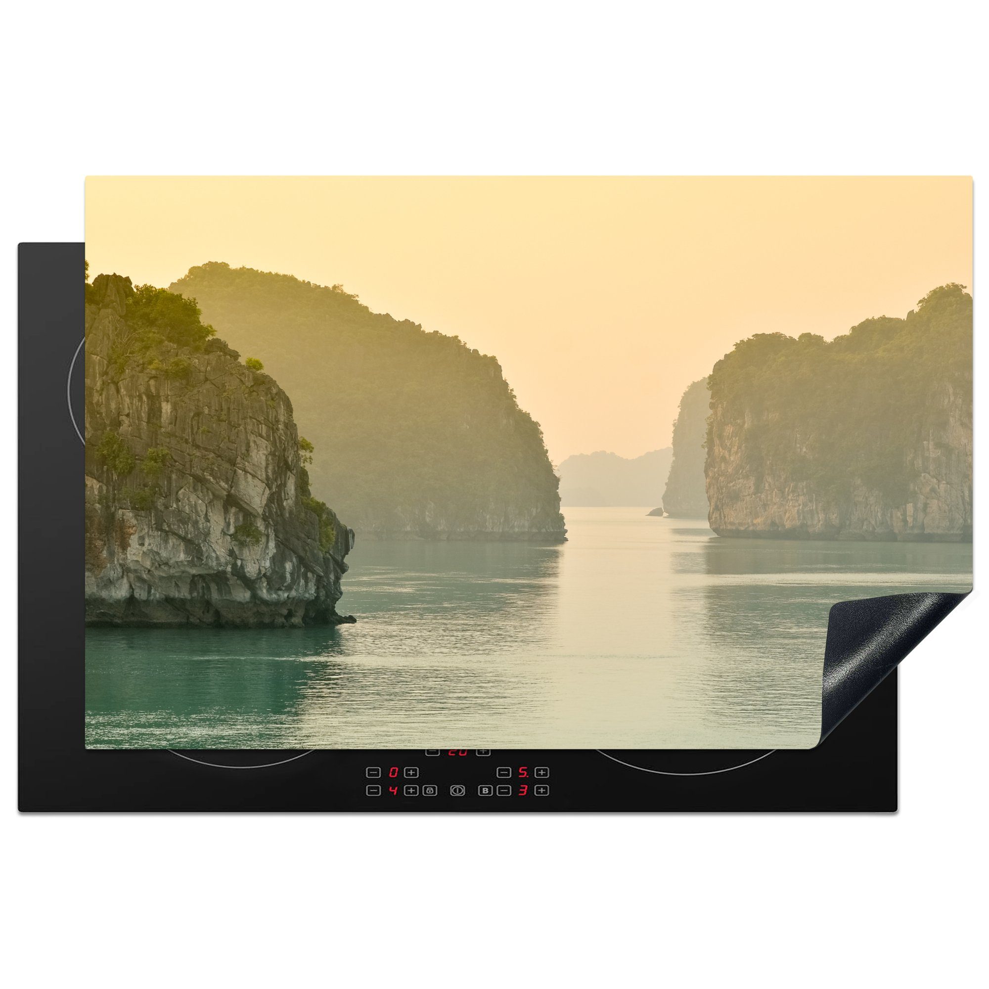 Schutz cm, Ha küche, Herdblende-/Abdeckplatte Vinyl, tlg), die Long einzigartigen (1 MuchoWow für Bay der in mit Vietnam, Felsen in Ceranfeldabdeckung Sonnenaufgang 81x52 Induktionskochfeld