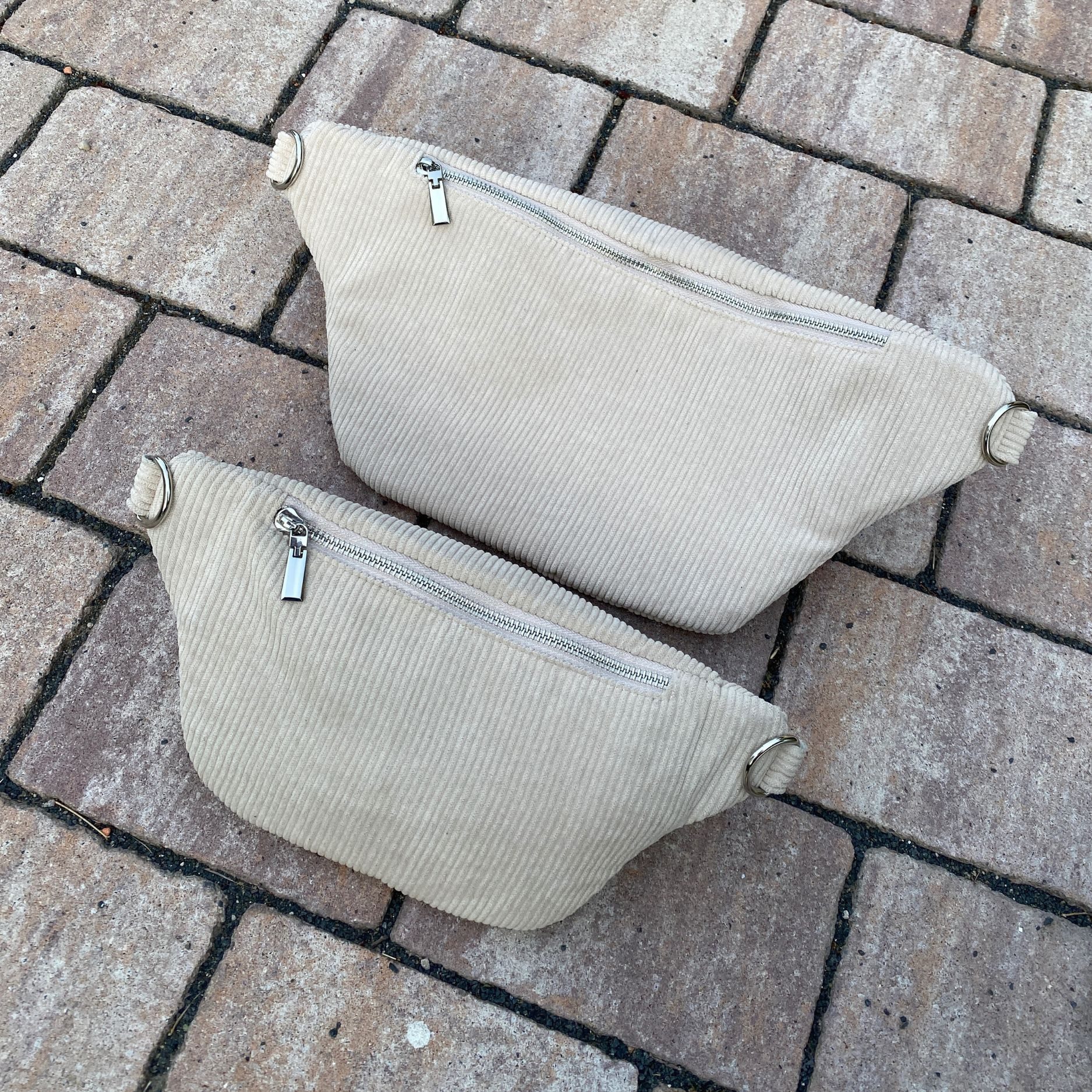 MAONI Bauchtasche Umhängetasche Beige Cord (Bestandteile: 1x Tasche, 2x Taschengurt zum Wechseln), geräumiges Hauptfach