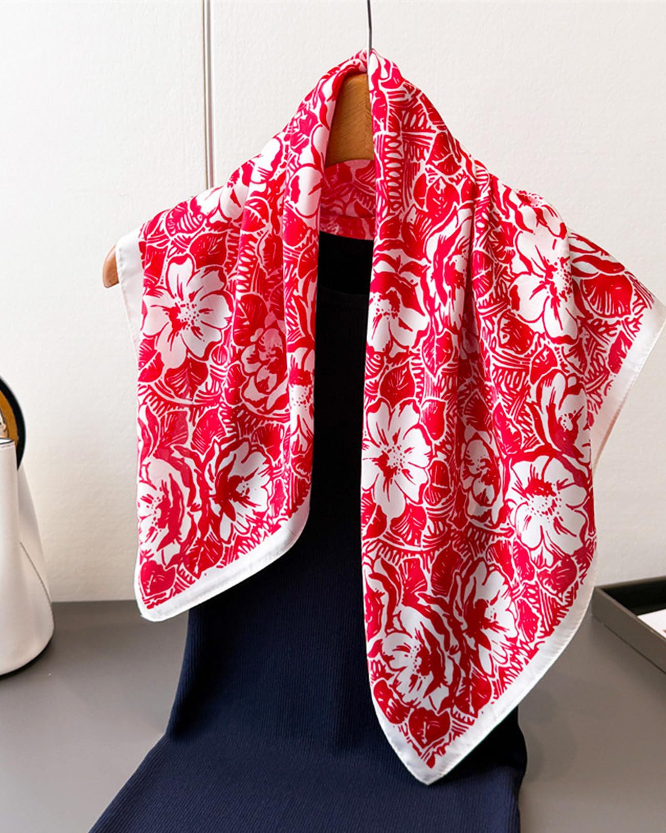 Zaewry Seidentuch quadratisch, 70x70 cm, Nickituch, Bandana-Schal (1Stück), Seide, Satin-Kopftuch für Damen – Seidig-glattes Haarwickeltuch, stilvoll