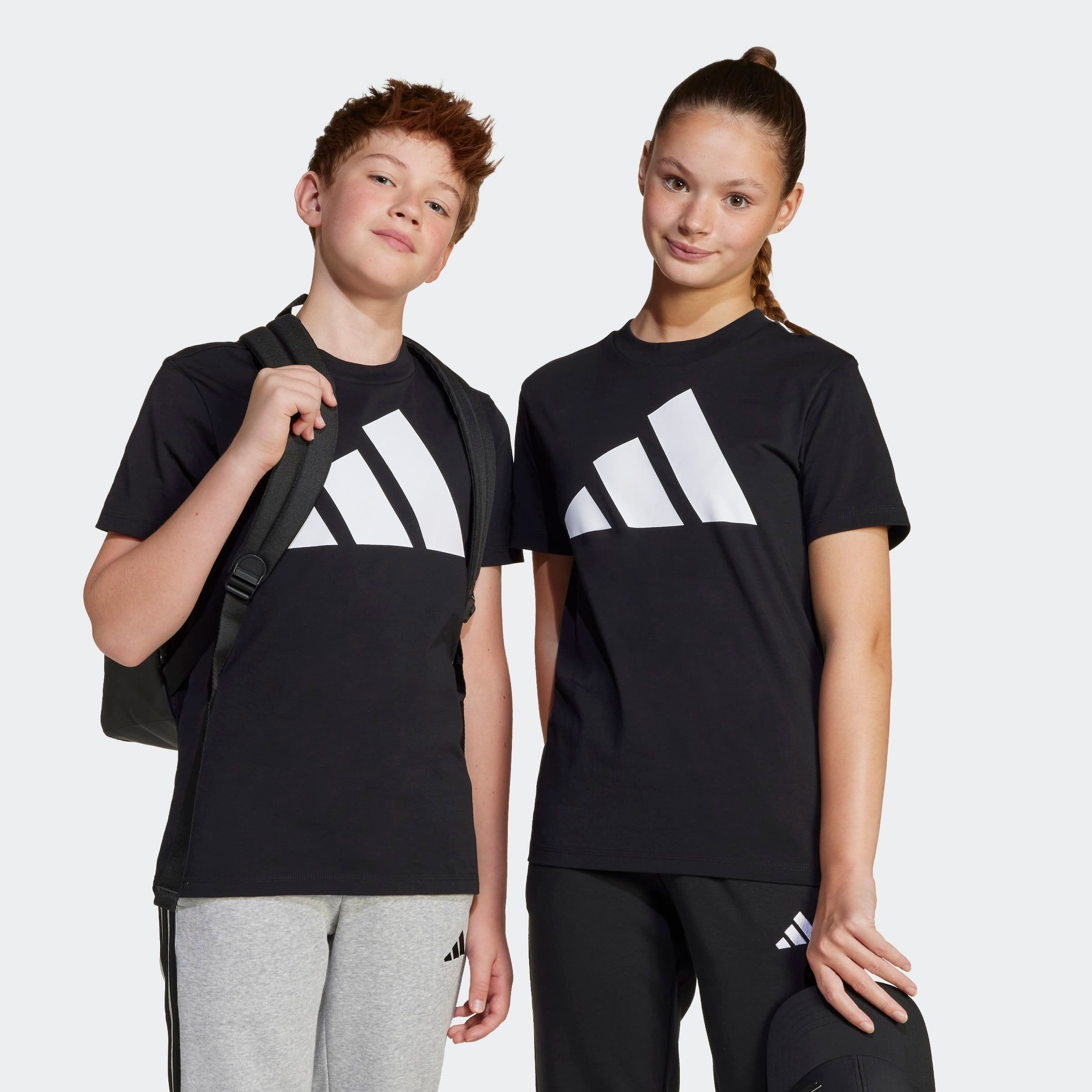 adidas Sportswear T-Shirt J BL TEE 160 für Kinder und Teens, mit Rundhalsausschnitt, aus 100 % Baumwolle