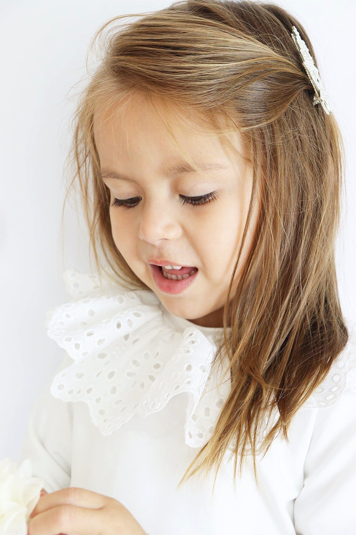 Parla Kids Langarmshirt Weißes Langarmshirt mit Spitzendetails am Kragen