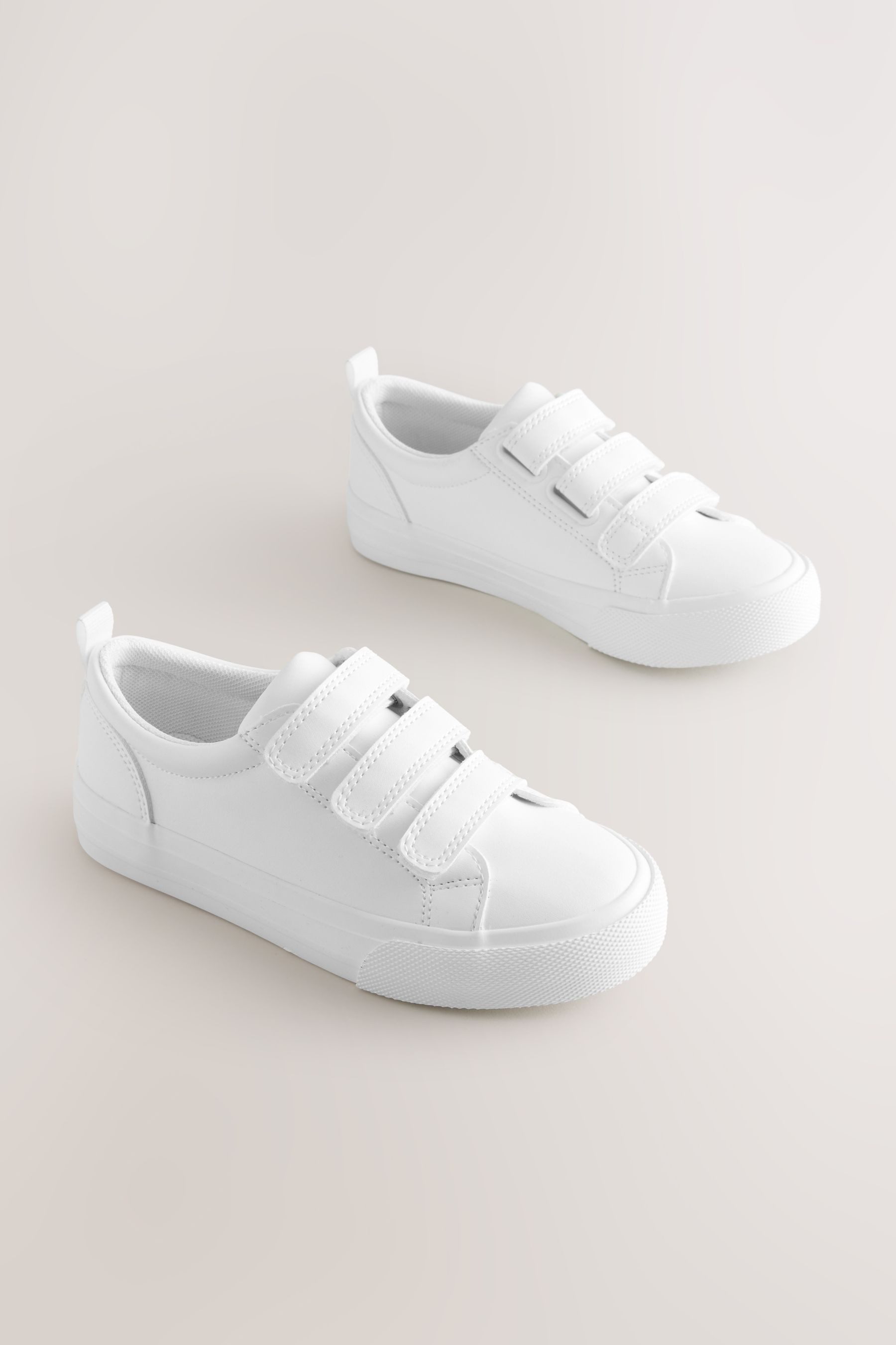 Next Lässig-elegante Sneaker, weite Passform Sneaker (1-tlg)