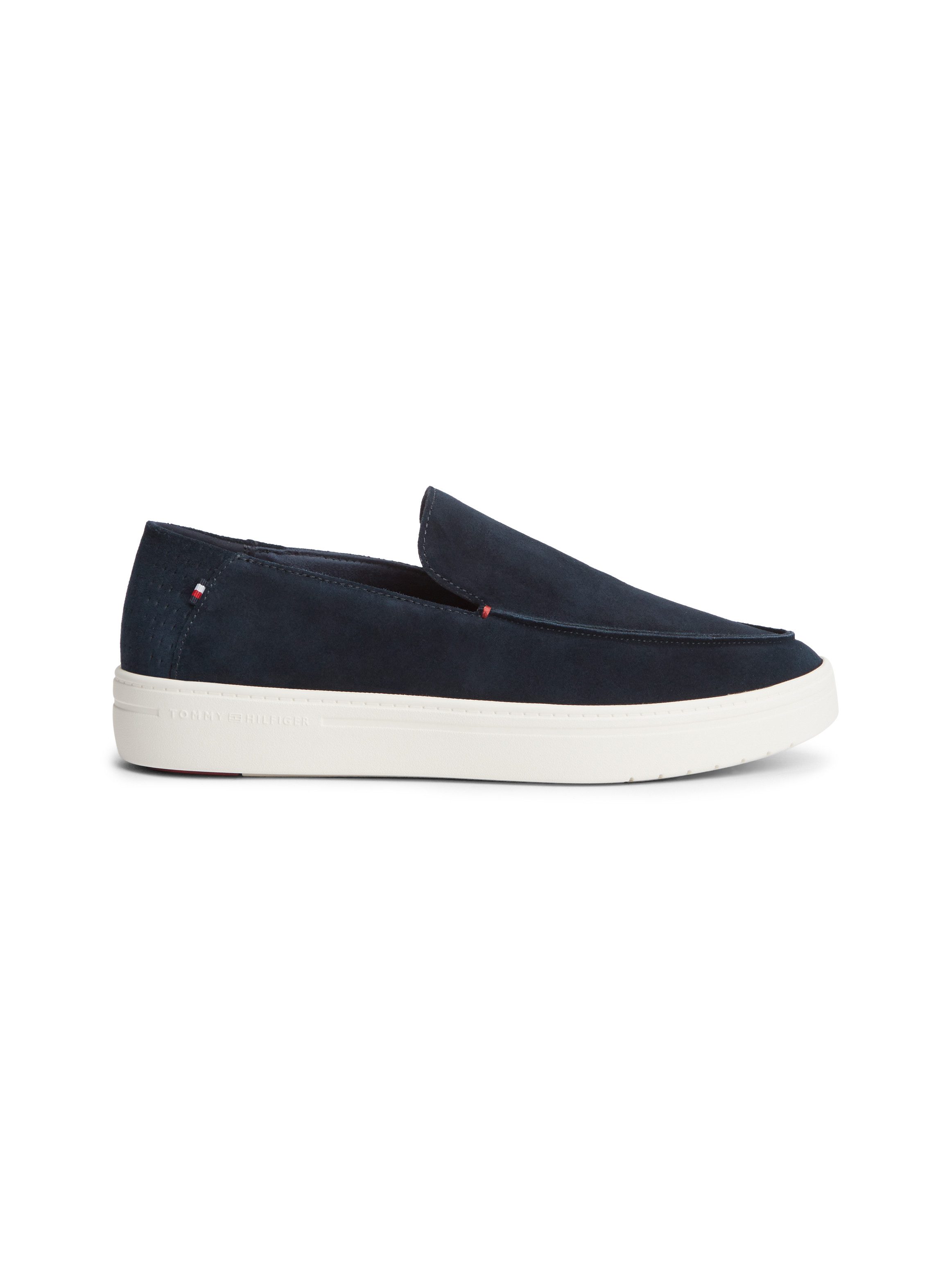 Tommy Hilfiger MODERN LIGHT SUEDE LOAFER Slipper Schlupfschuh, Flat mit typischer Mokassinnaht
