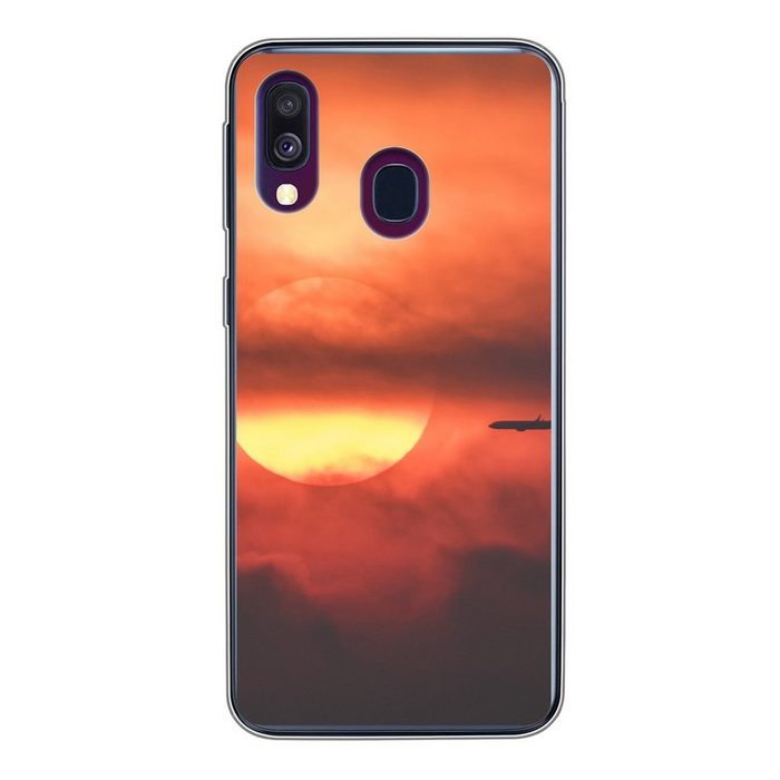MuchoWow Handyhülle Sonnenuntergang mit Silhouette eines Flugzeugs Handyhülle Samsung Galaxy A40 Smartphone-Bumper Print Handy
