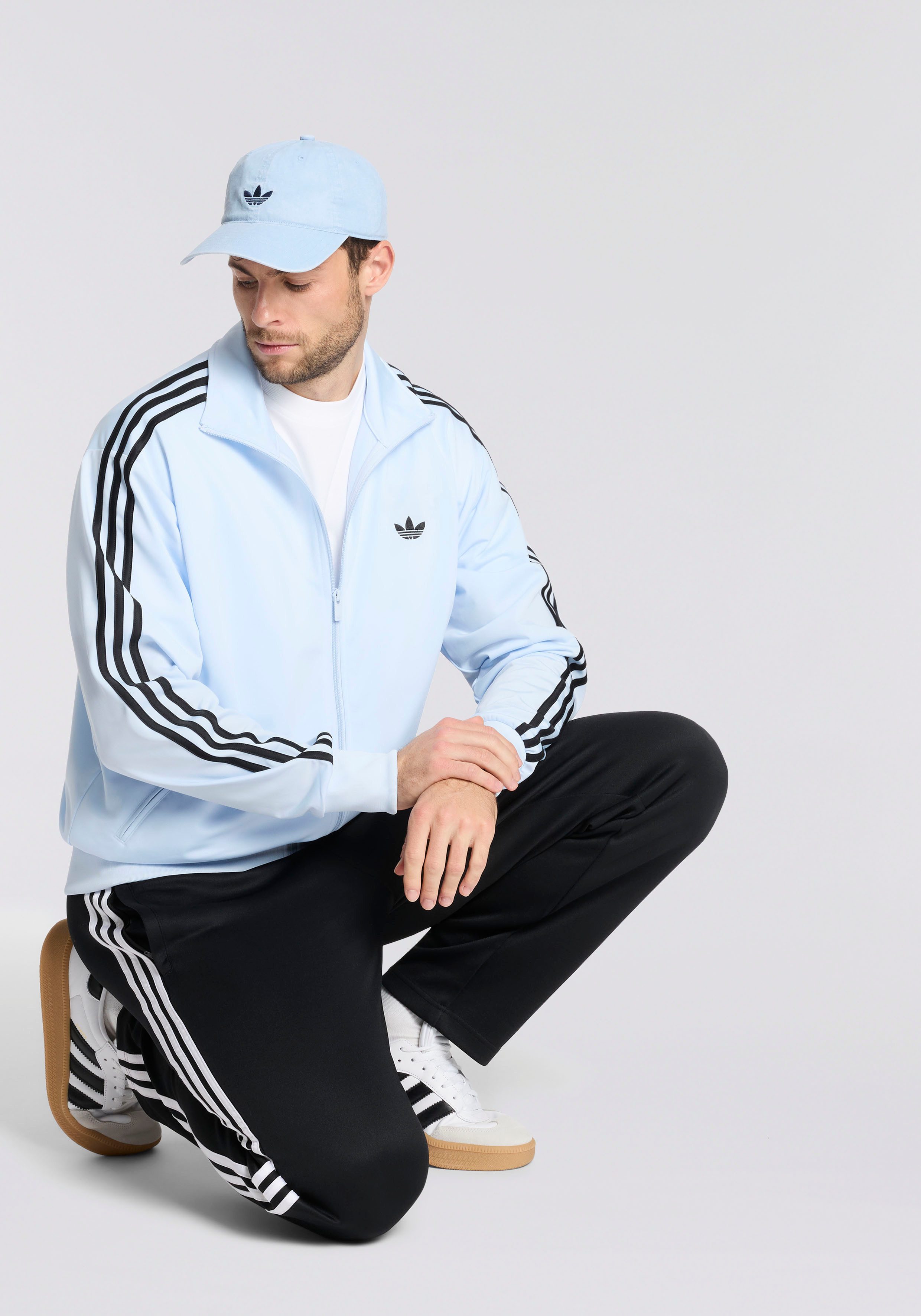 Zum Outfit 6
