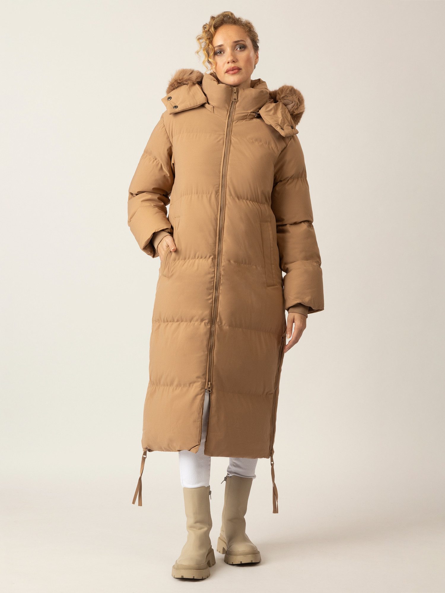 Apart Wintermantel mit Reißverschluss für kalte Tage mit Komfort und Stil