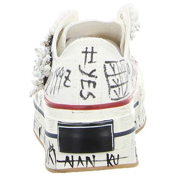 NAN-KU Sneaker