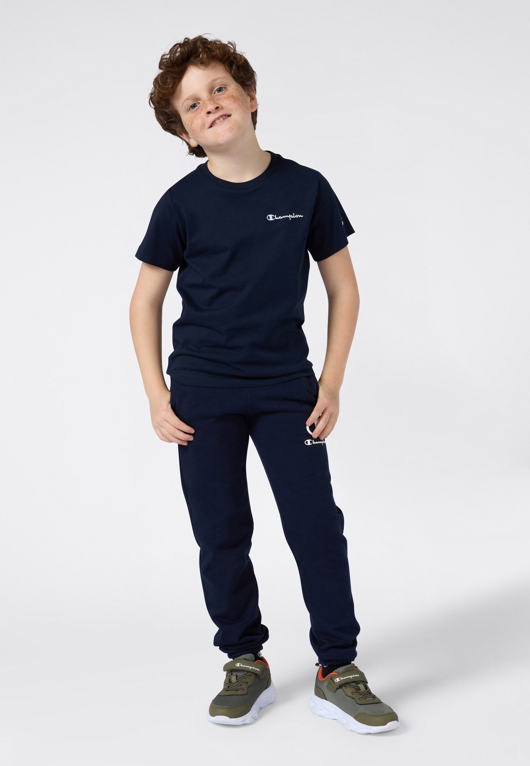 Champion T-Shirt ICONS CONTRAST Crewneck T-Shirt mit Rundhalsausschnitt, Kurzarm, aus Baumwolle, klassischer Schnitt