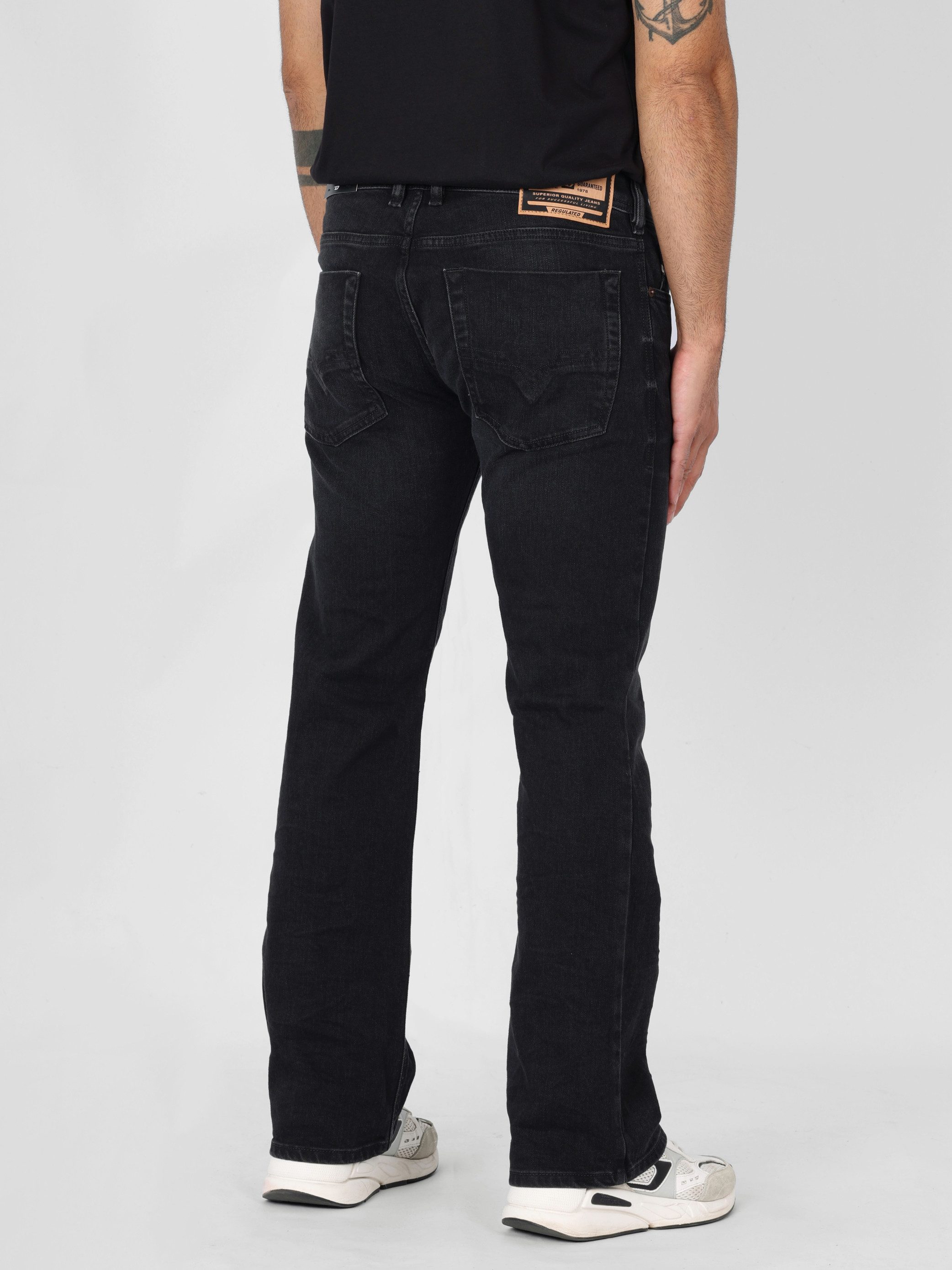 Diesel Bootcut-Jeans schmale, ausgestellte Beinform - 2007 ZATINY-X niedrige Bundhöhe, mittlerer Stretch