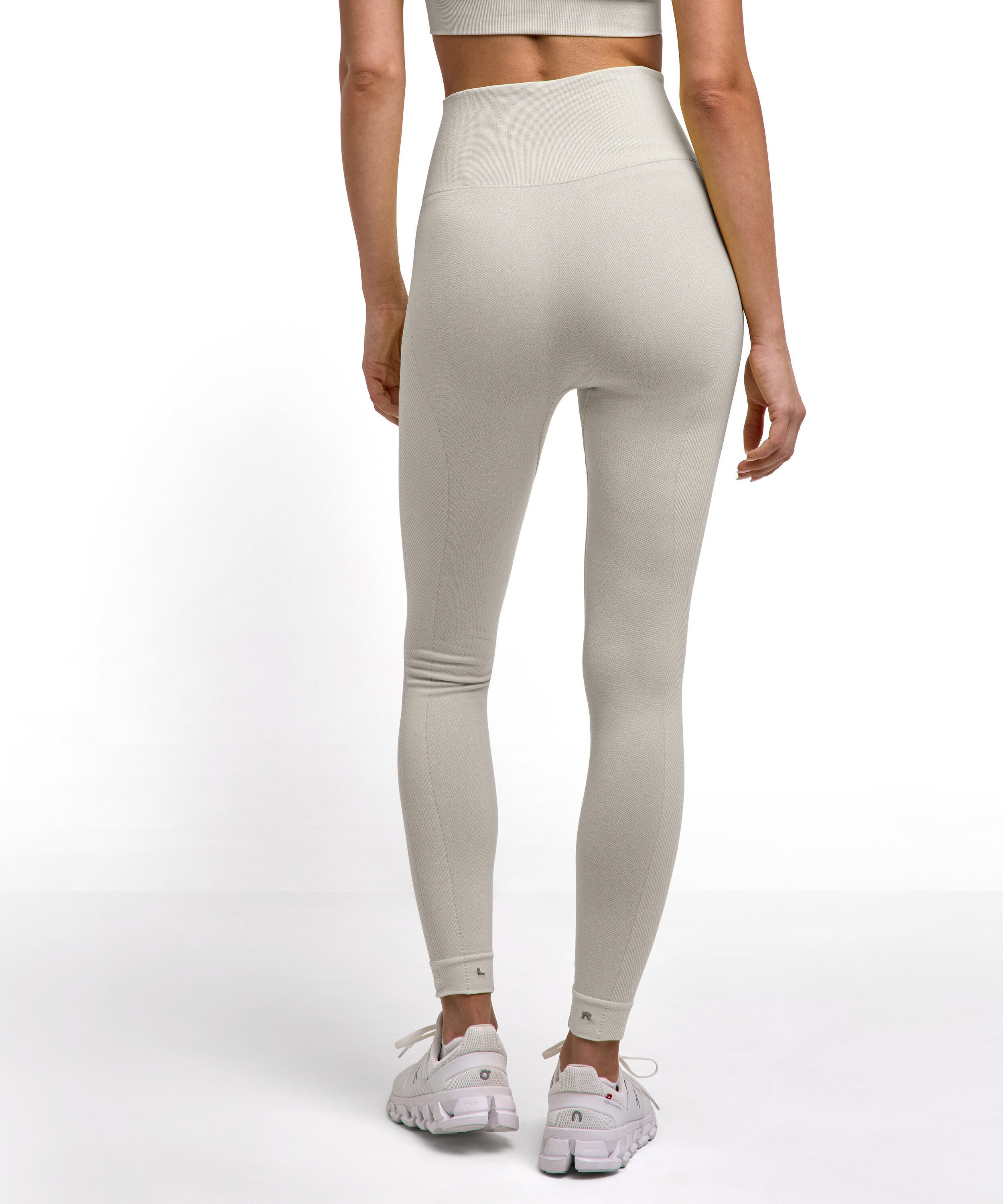 FALKE Funktionstights FALKE Training Damen aus atmungsaktivem Material (1-tlg) aus atmungsaktivem Material