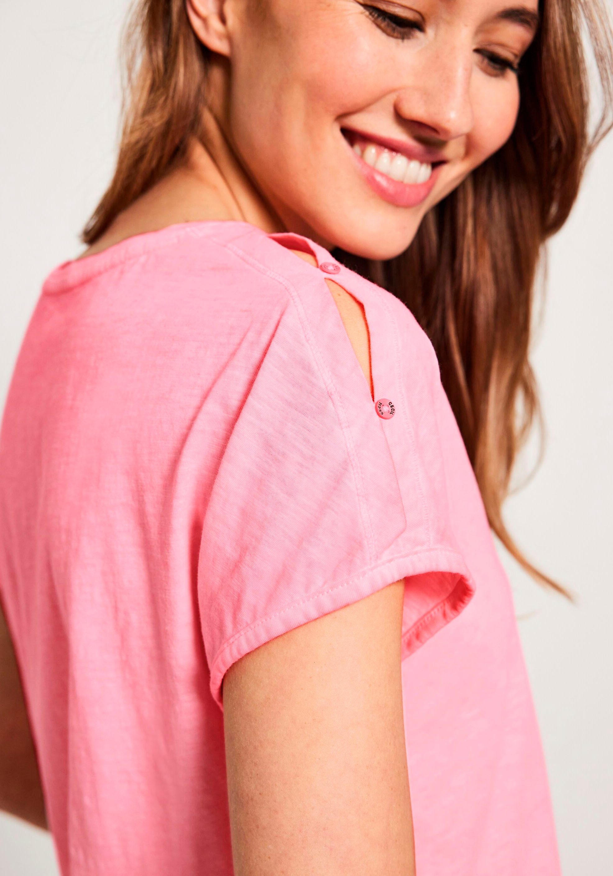 pink Cut-Outs mit den Schultern T-Shirt Cecil an