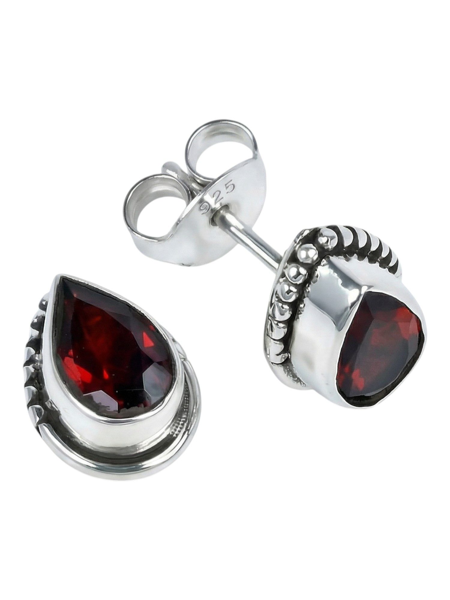 Paar Ohrstecker IMBALI Tropfen aus 925 Silber mit Granat facettiert