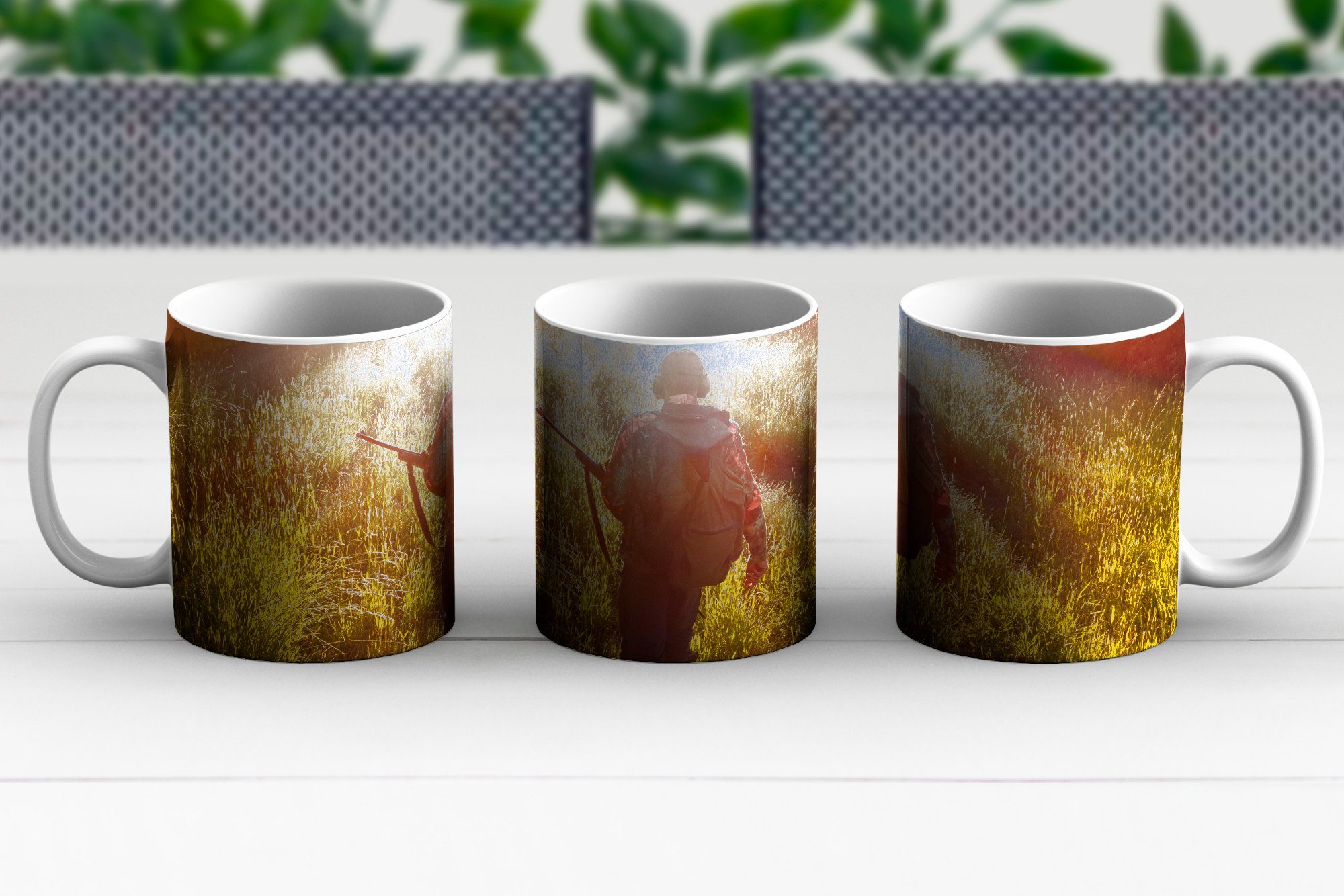 Geschenk bei Teetasse, Ein Sonnenaufgang, Tasse Jäger Becher, MuchoWow Kaffeetassen, jagt Teetasse, Keramik,