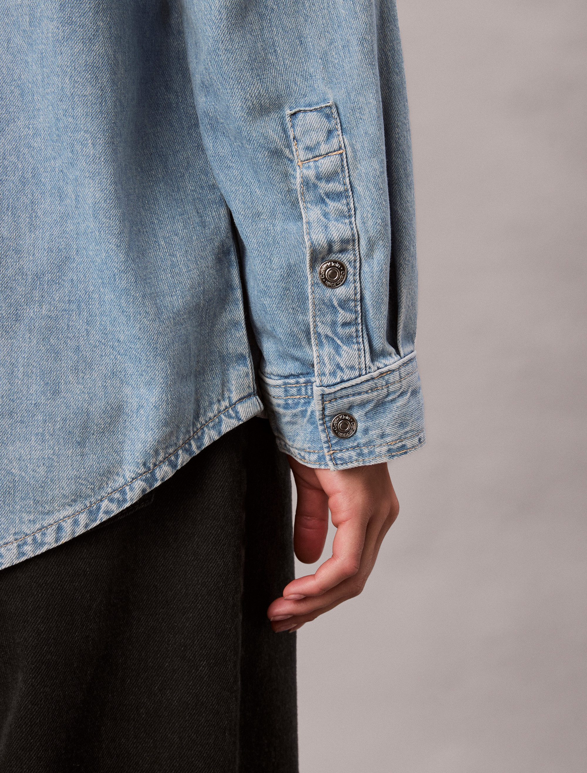 Calvin Klein Jeans Hemdbluse RLXD LNN DNM SHRT AR Mit Rundhalsausschnitt