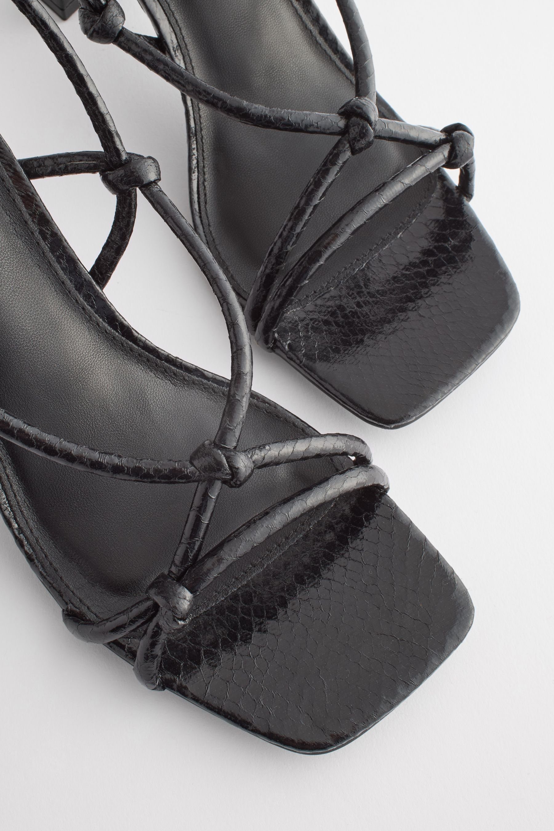 Next Forever Comfort® Sandalen Zierknoten mit (1-tlg) Black Sandalette
